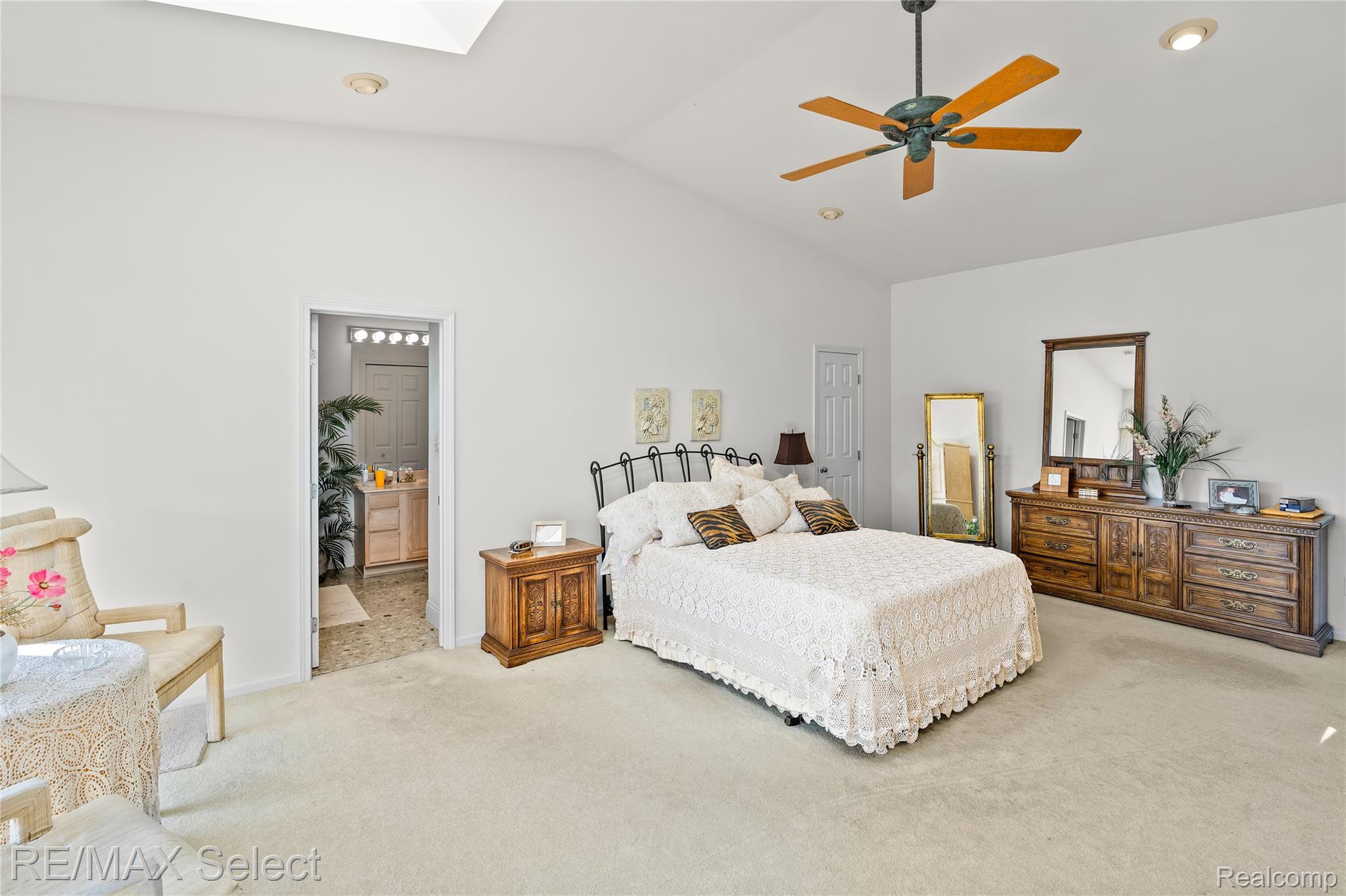 13154 Lake Shore Drive