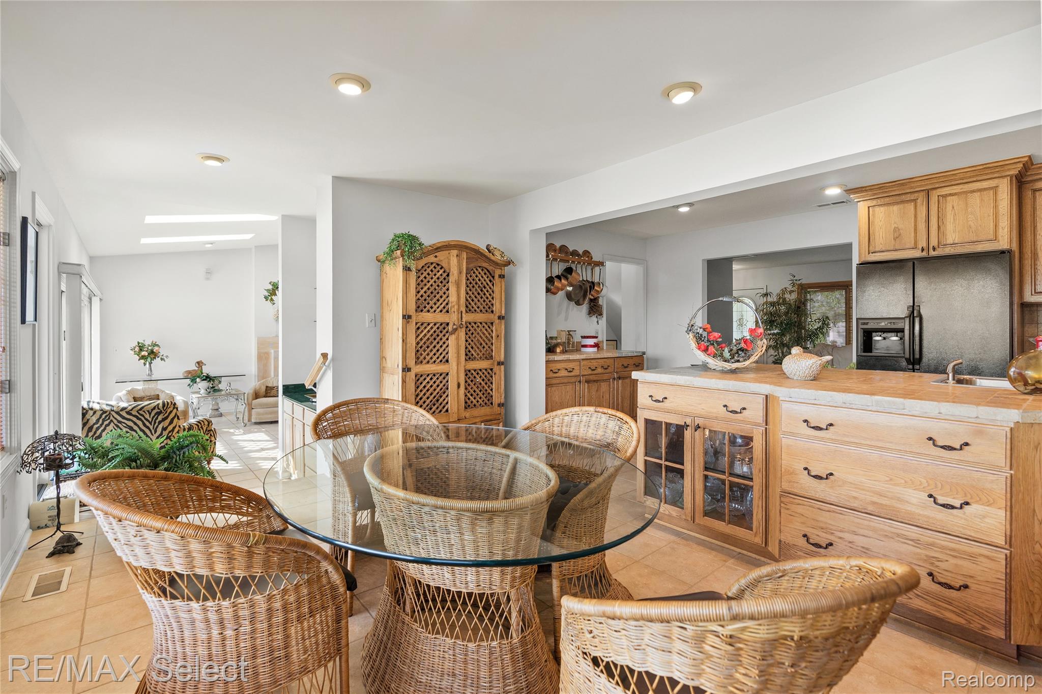 13154 Lake Shore Drive