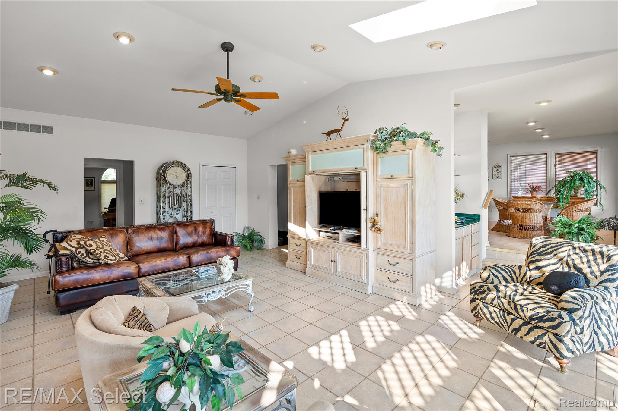 13154 Lake Shore Drive