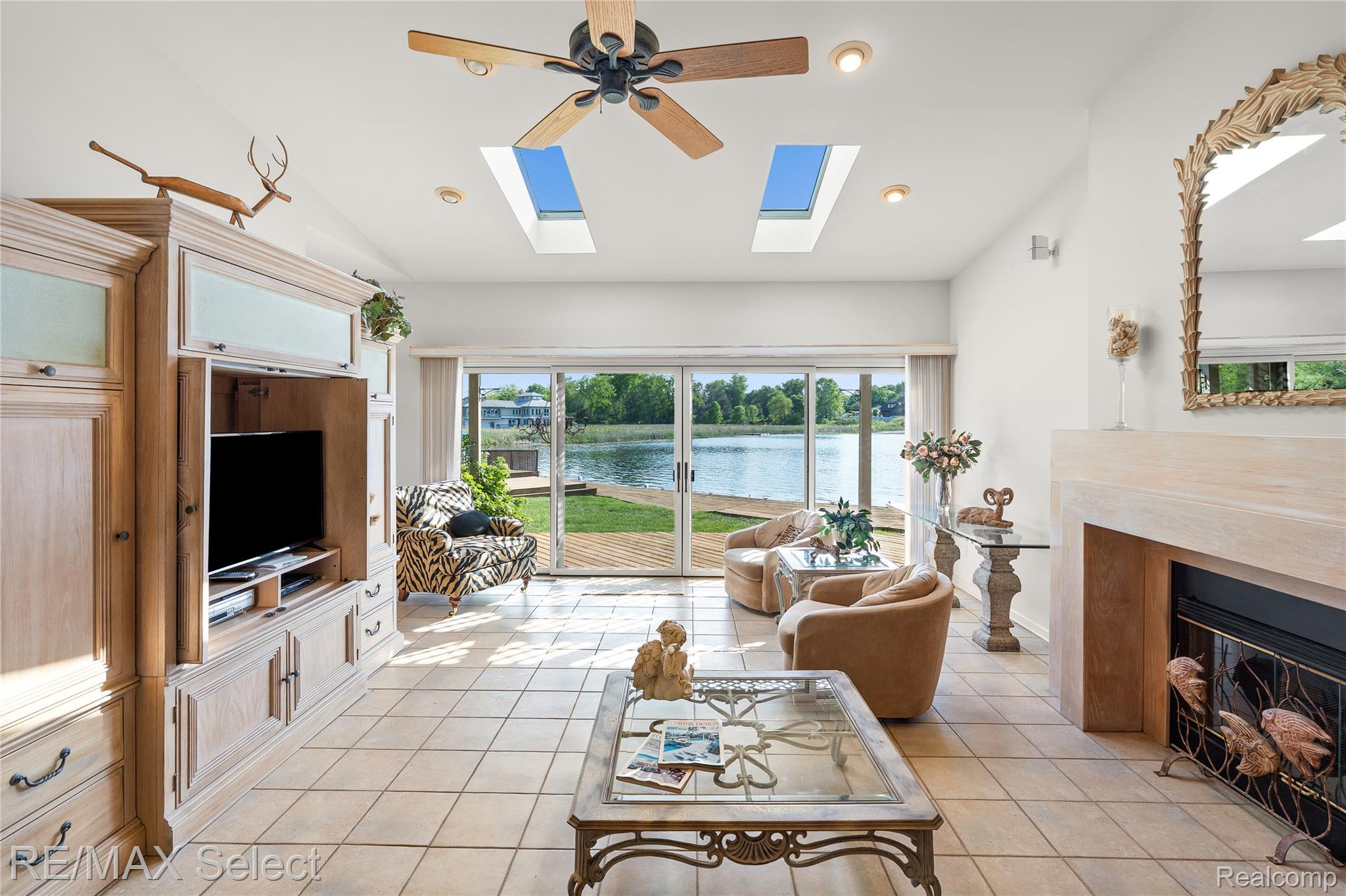 13154 Lake Shore Drive