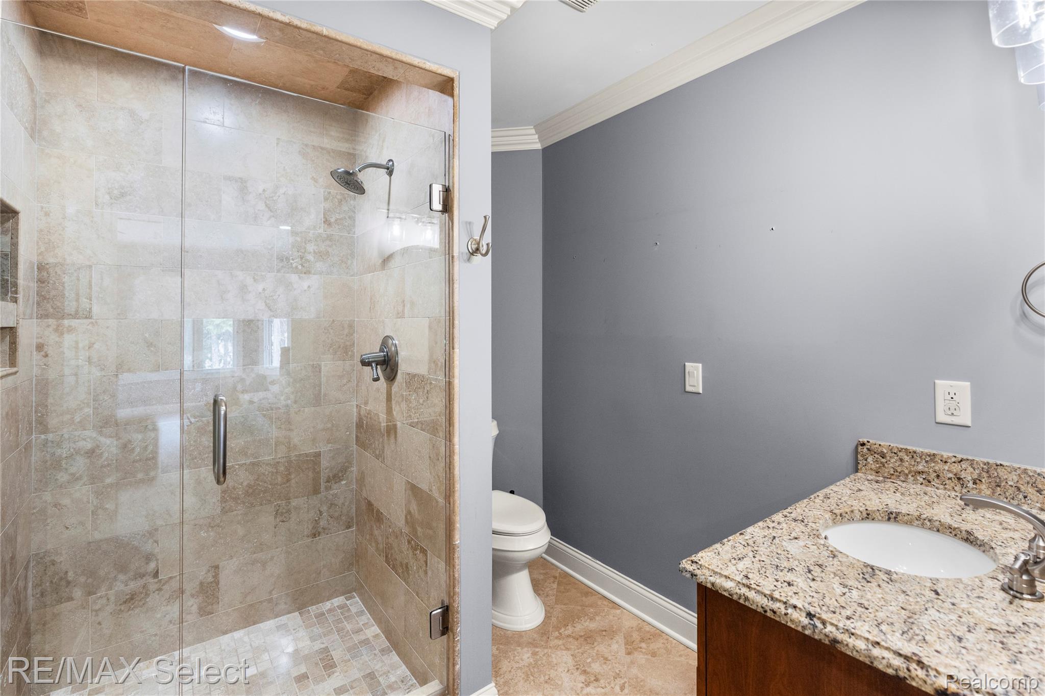 3334 Creekview Drive