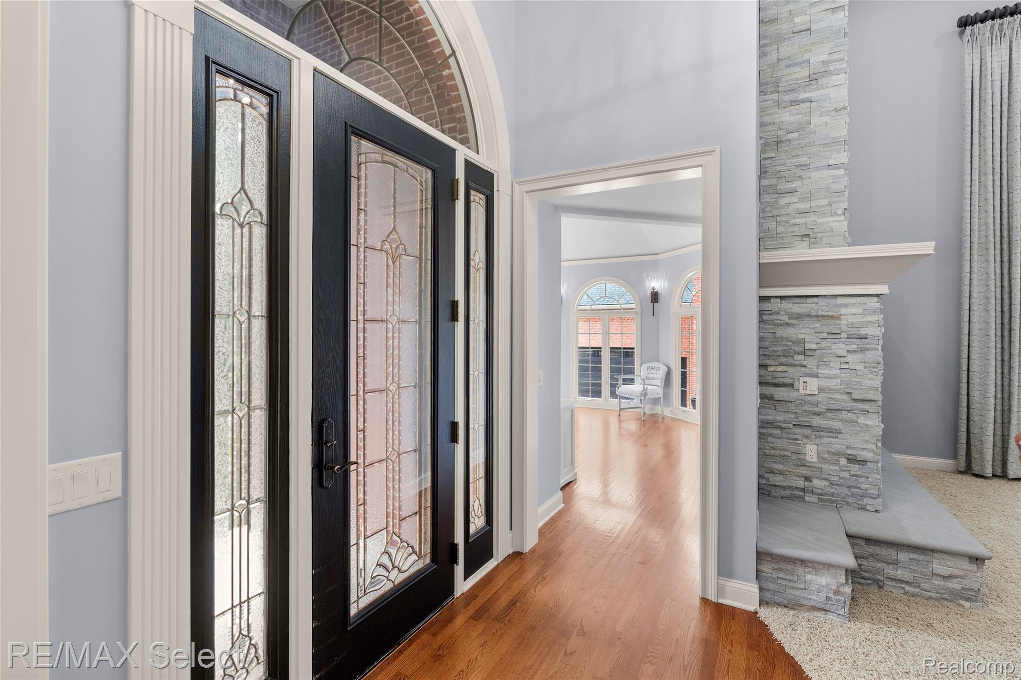 3334 Creekview Drive