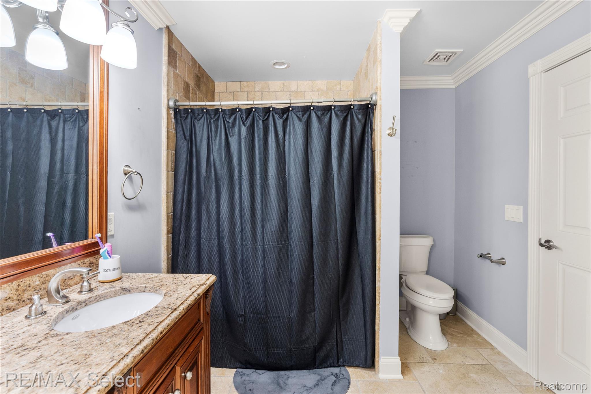 3334 Creekview Drive
