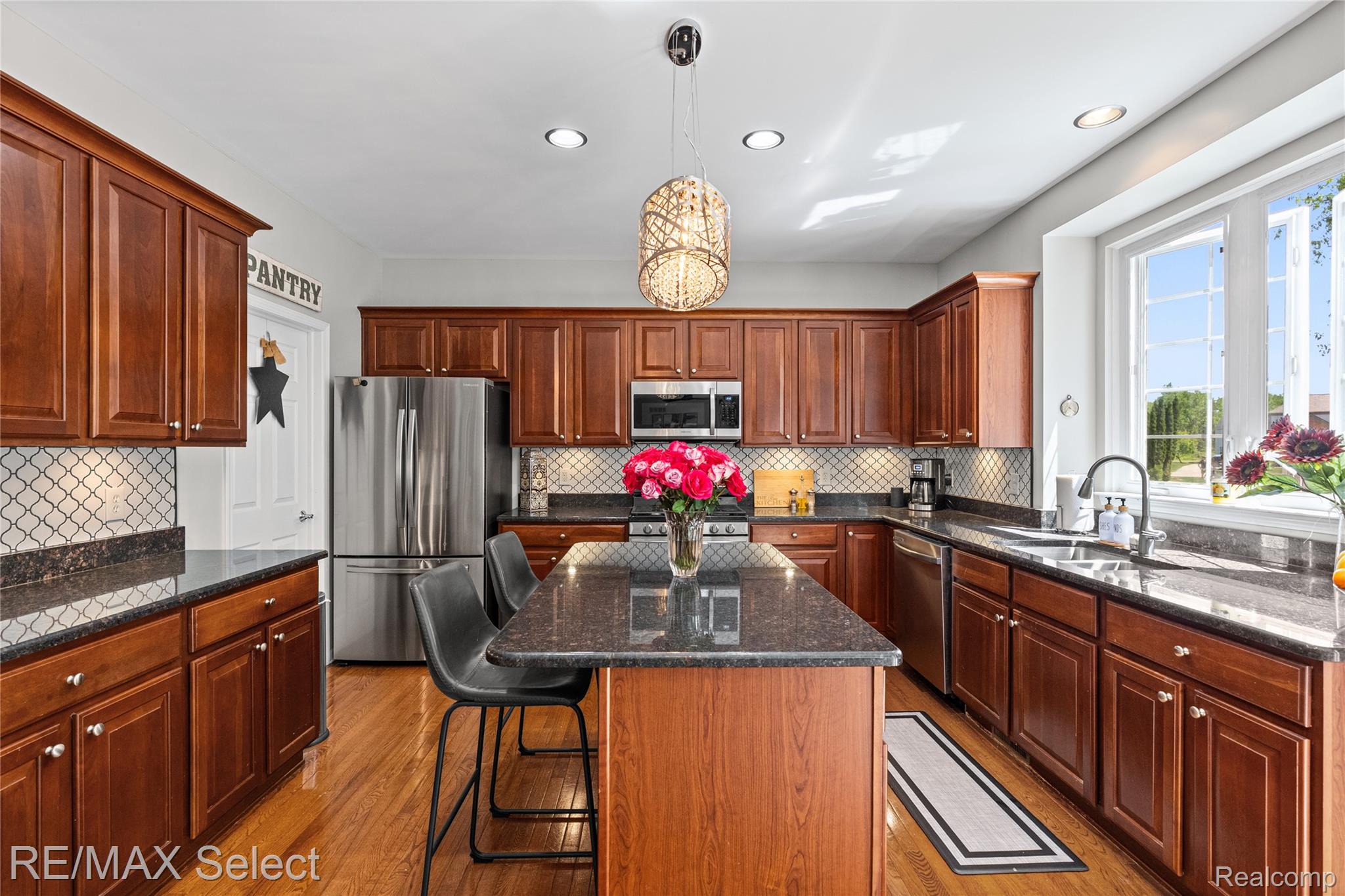 6288 Opal Lane