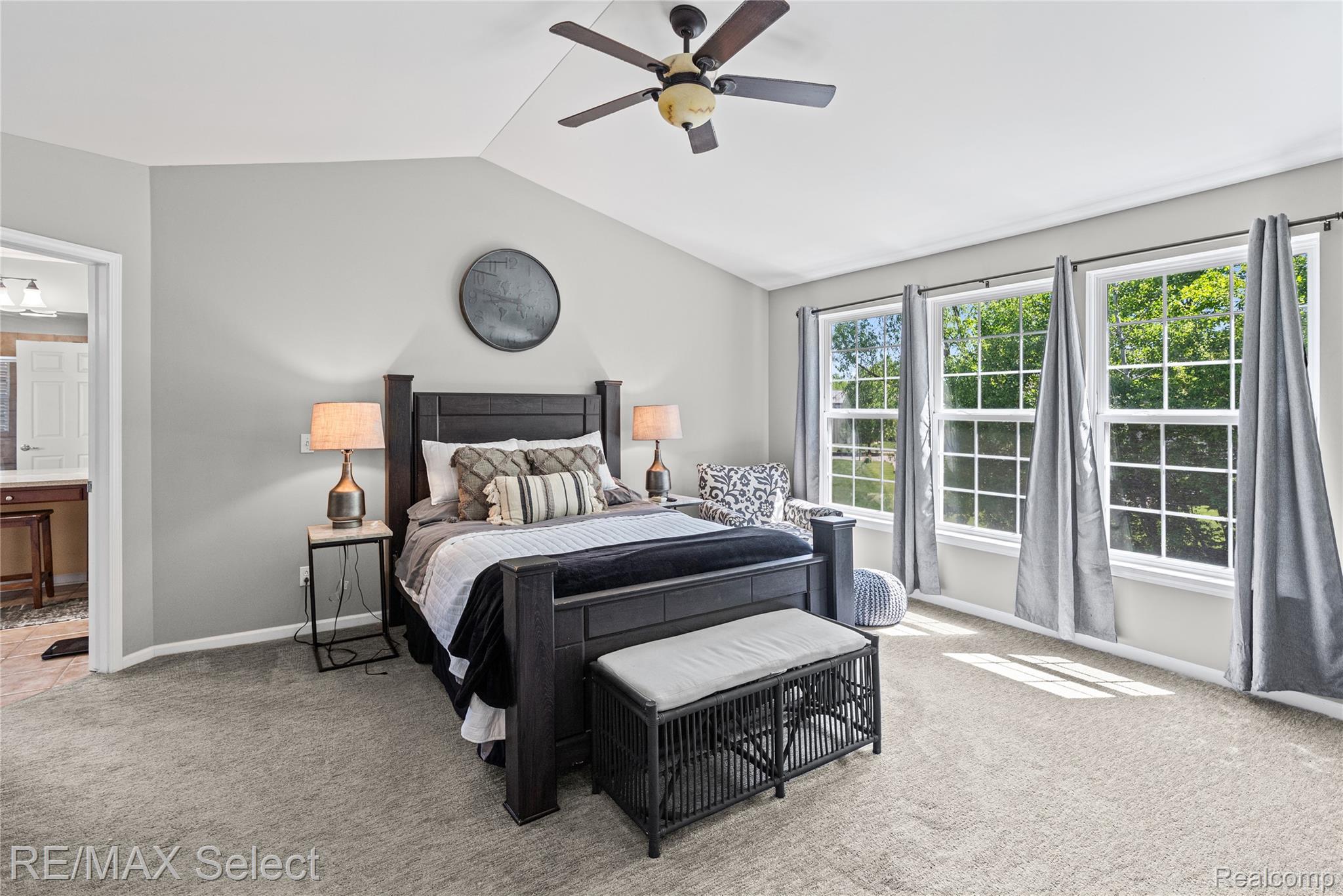 6288 Opal Lane