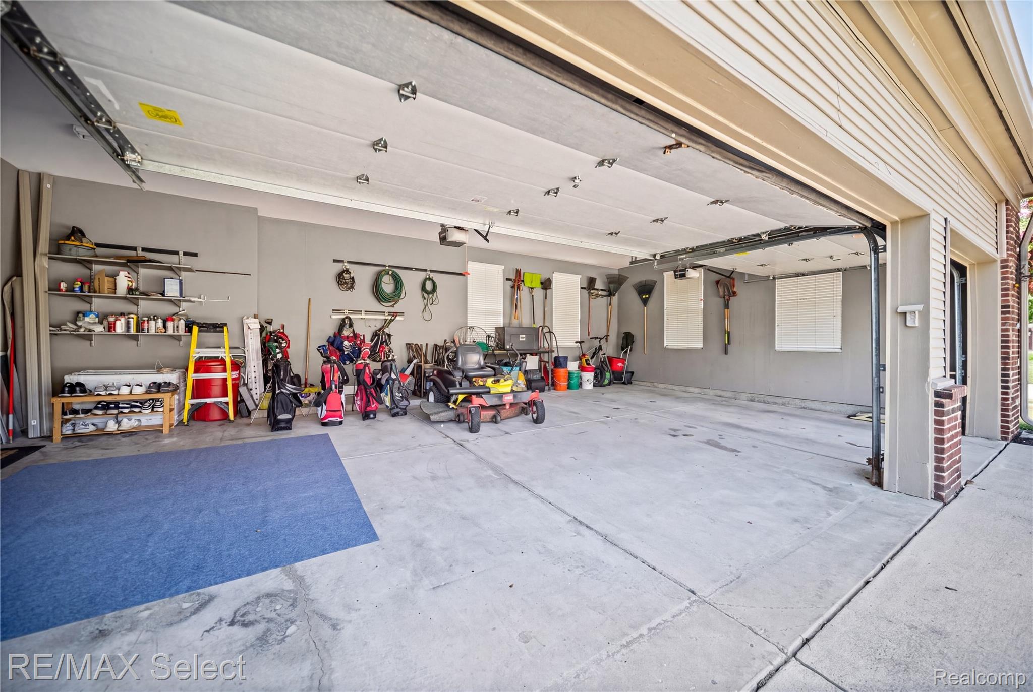 6288 Opal Lane
