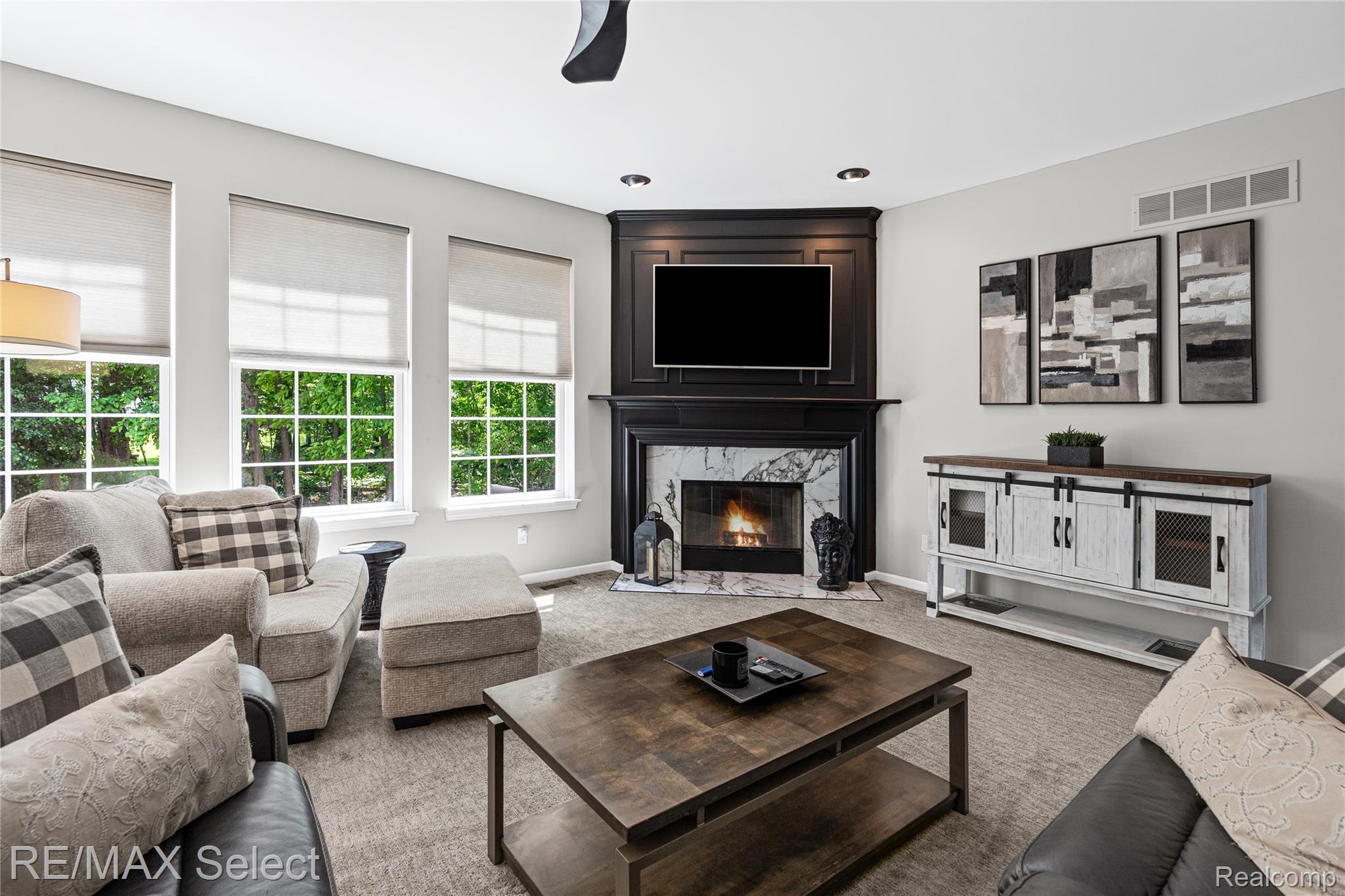 6288 Opal Lane
