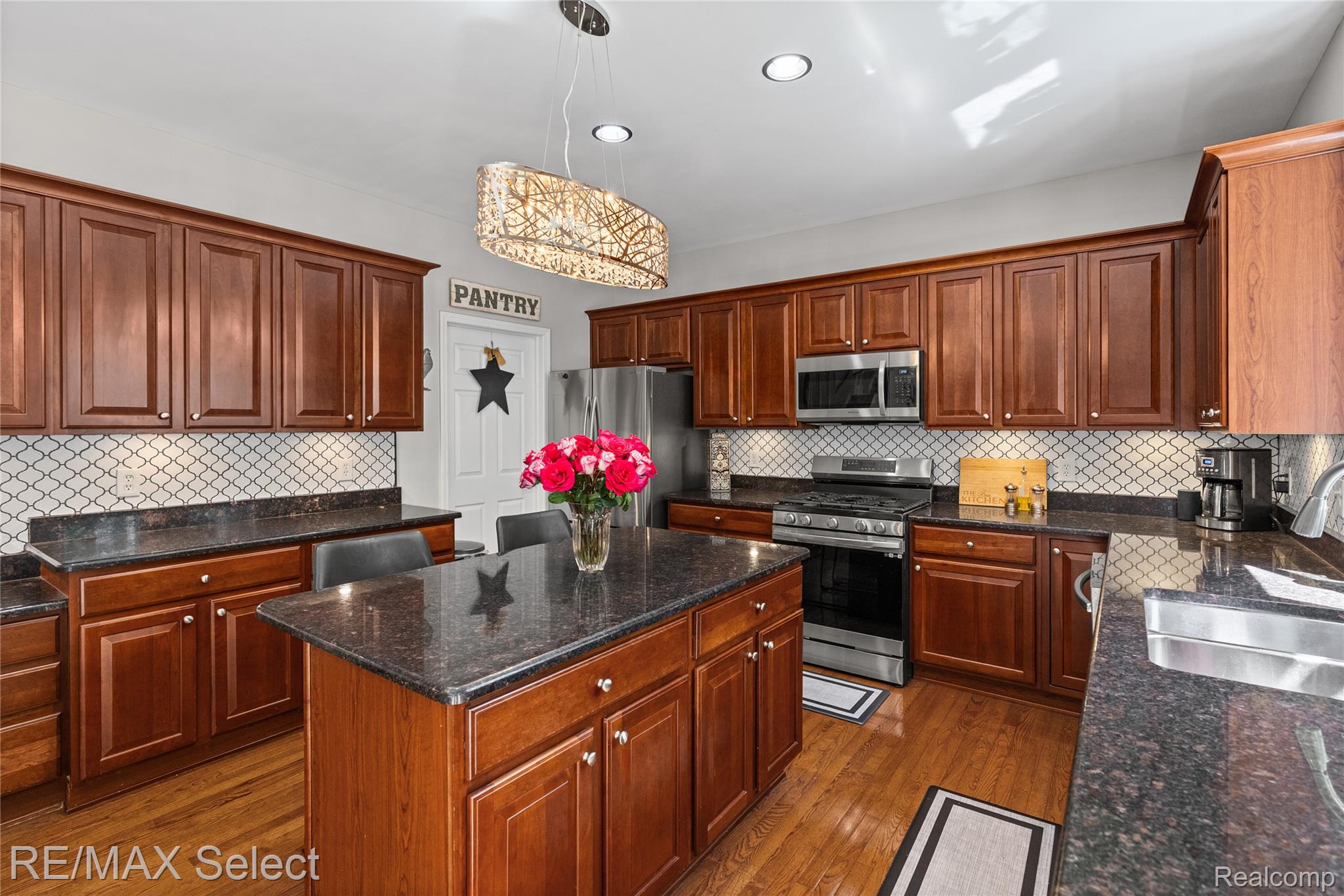 6288 Opal Lane