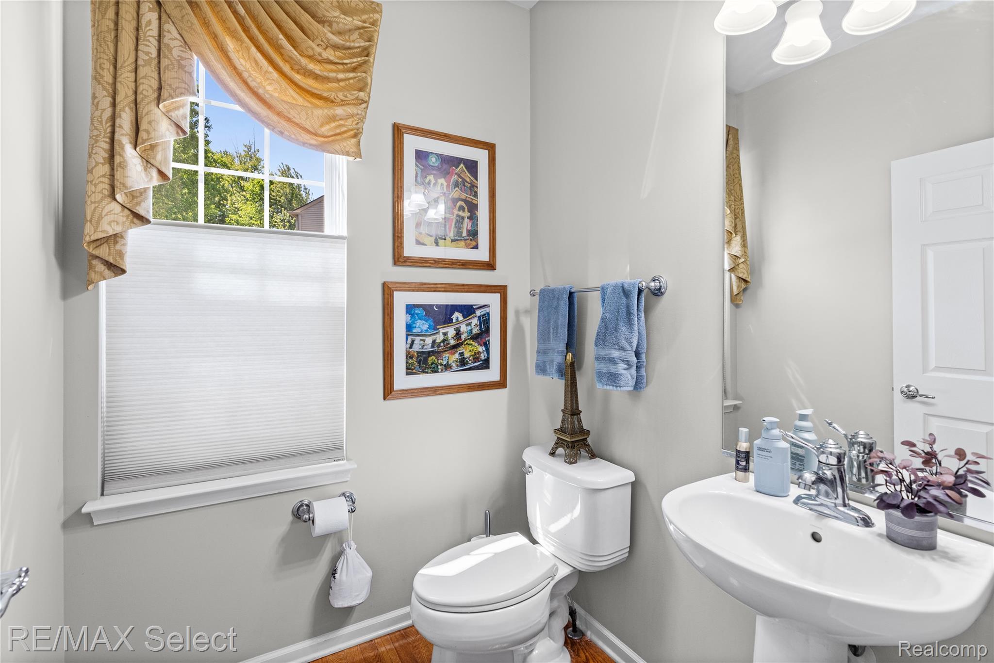 6288 Opal Lane
