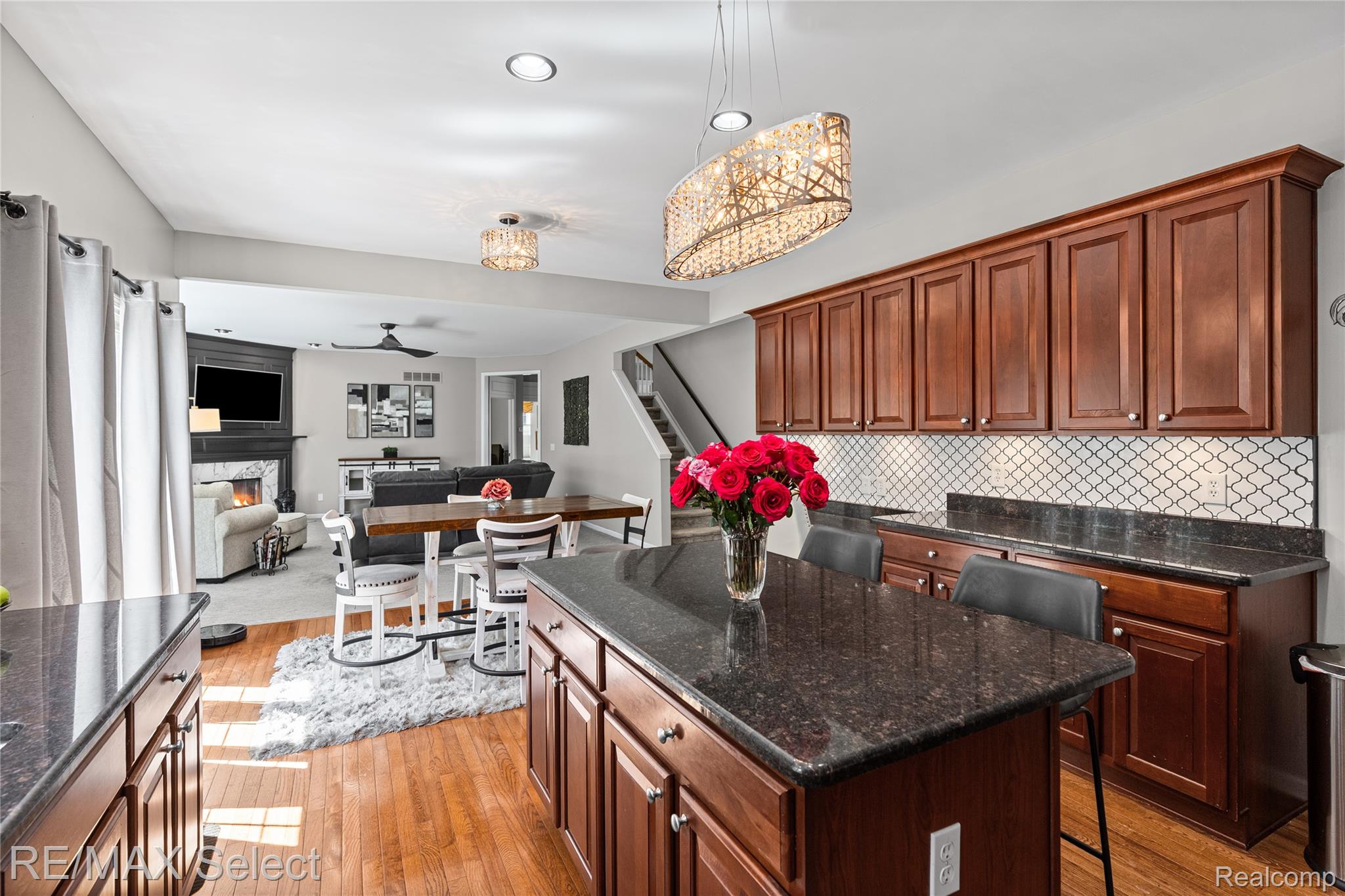 6288 Opal Lane