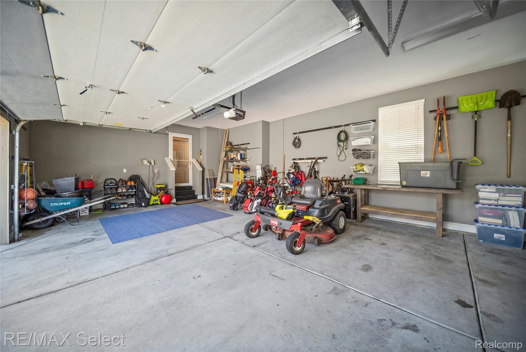 6288 Opal Lane