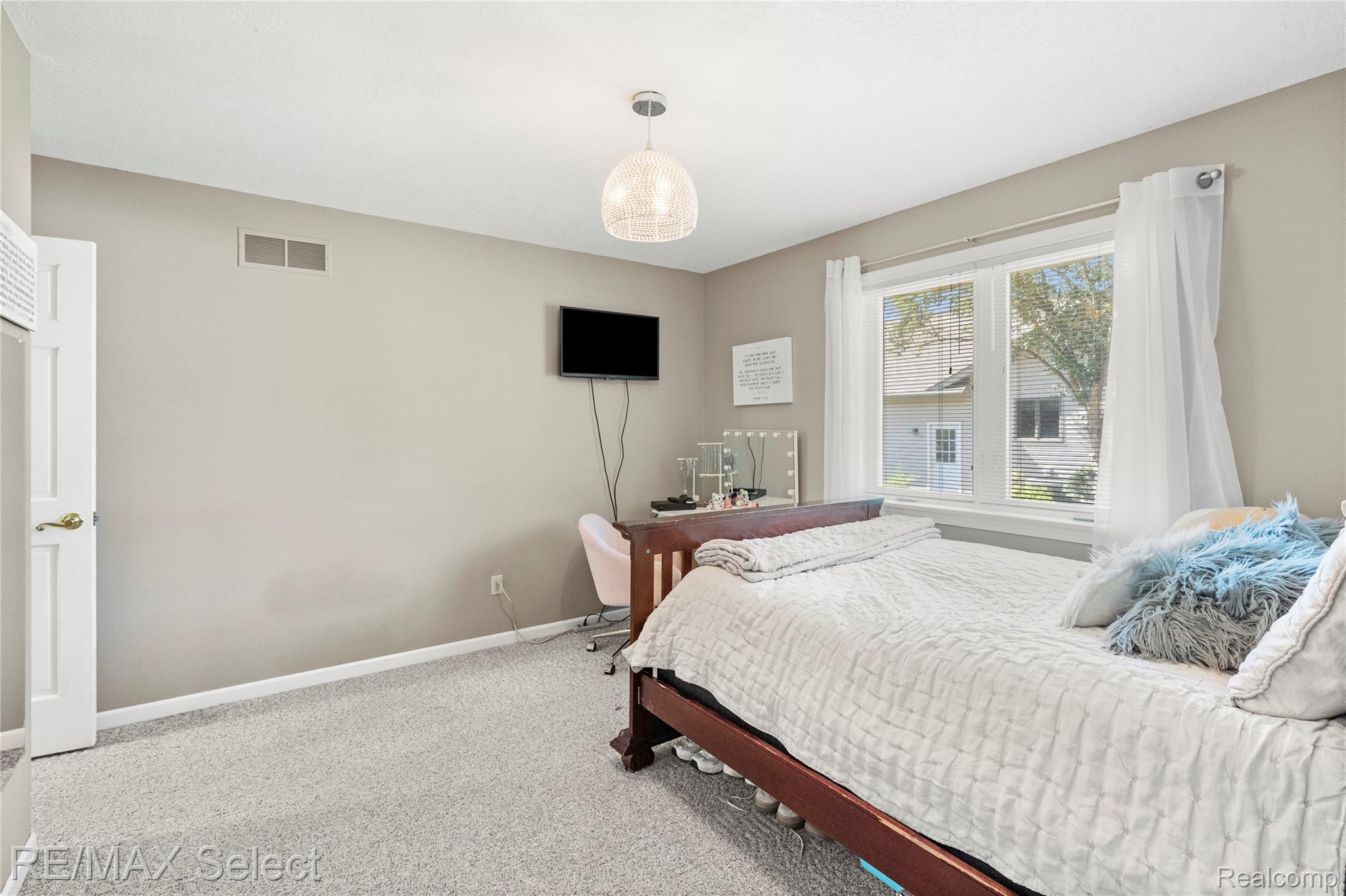 2288 Lost Creek Drive