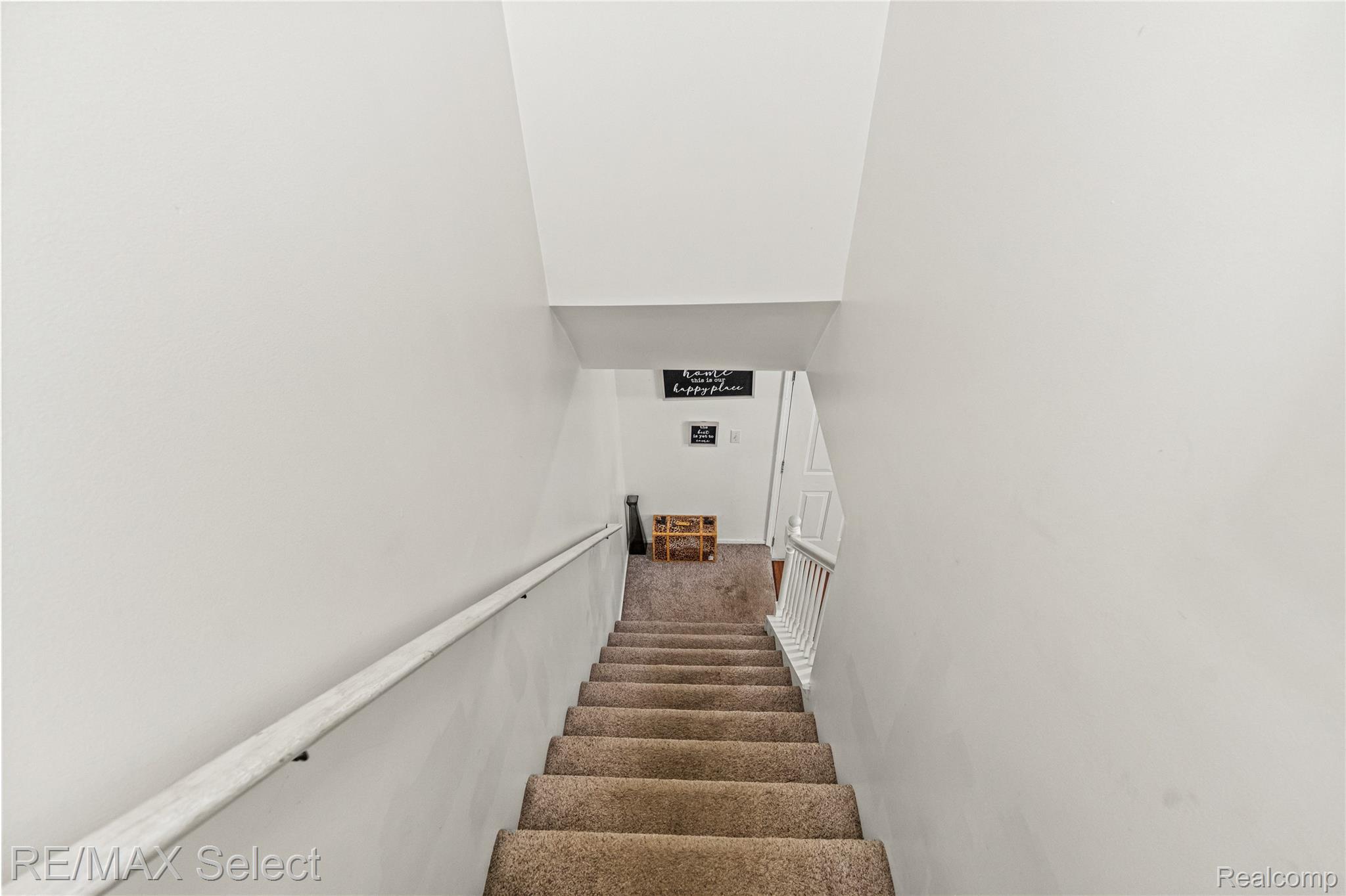 4399 Eagle Lane