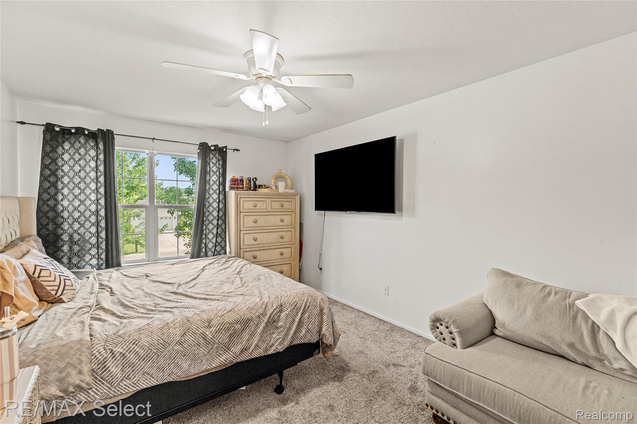4399 Eagle Lane