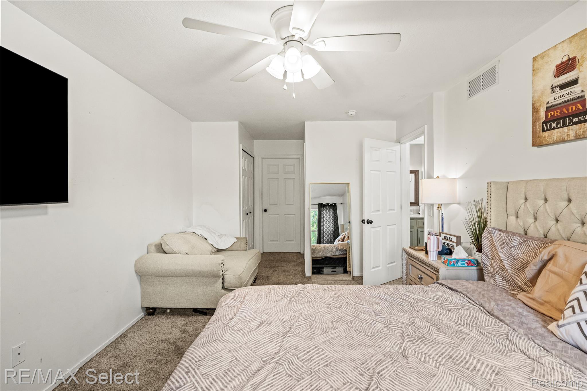 4399 Eagle Lane