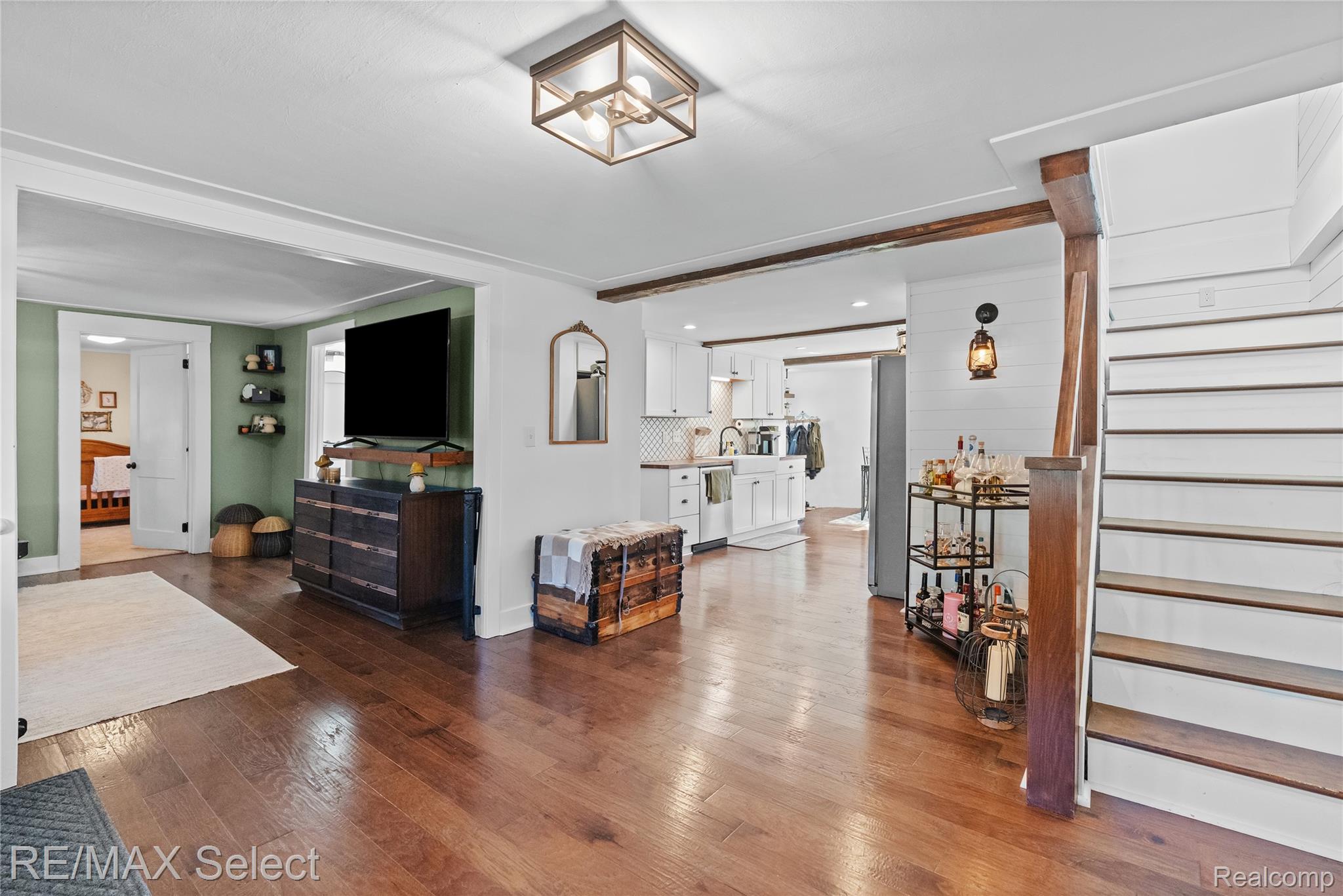 10469 W PIERSON Road