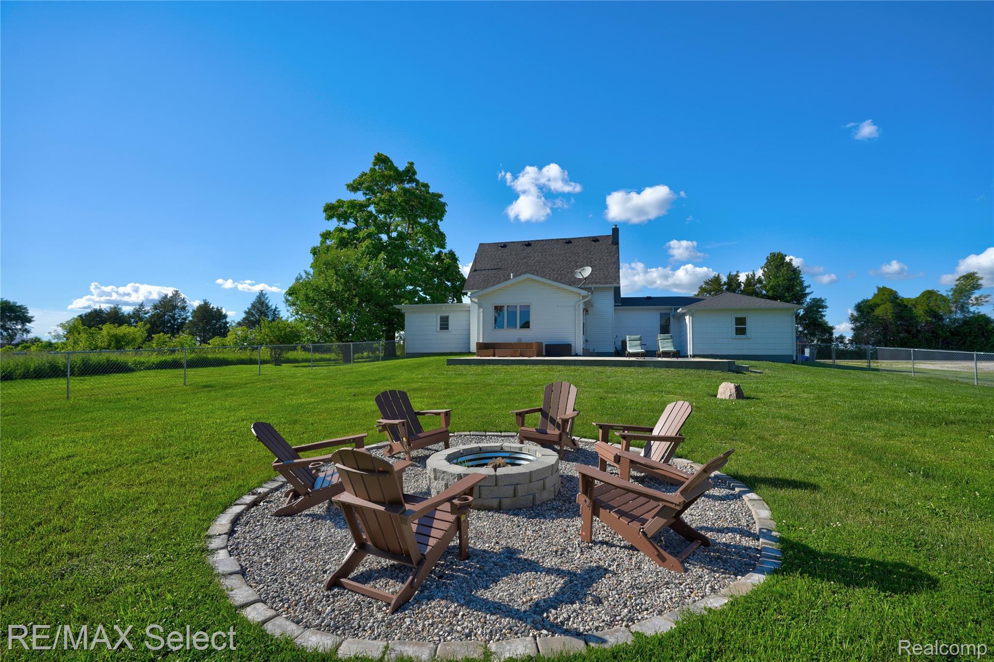 10469 W PIERSON Road