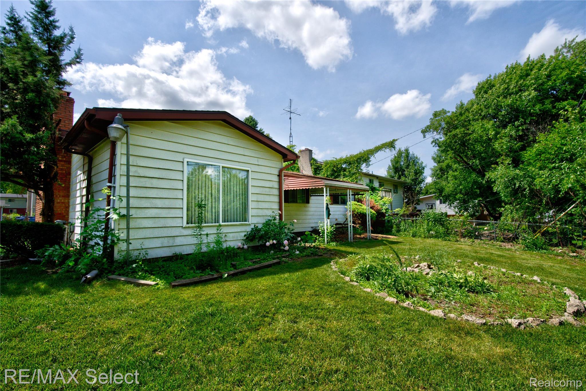 1005 Burlington Drive