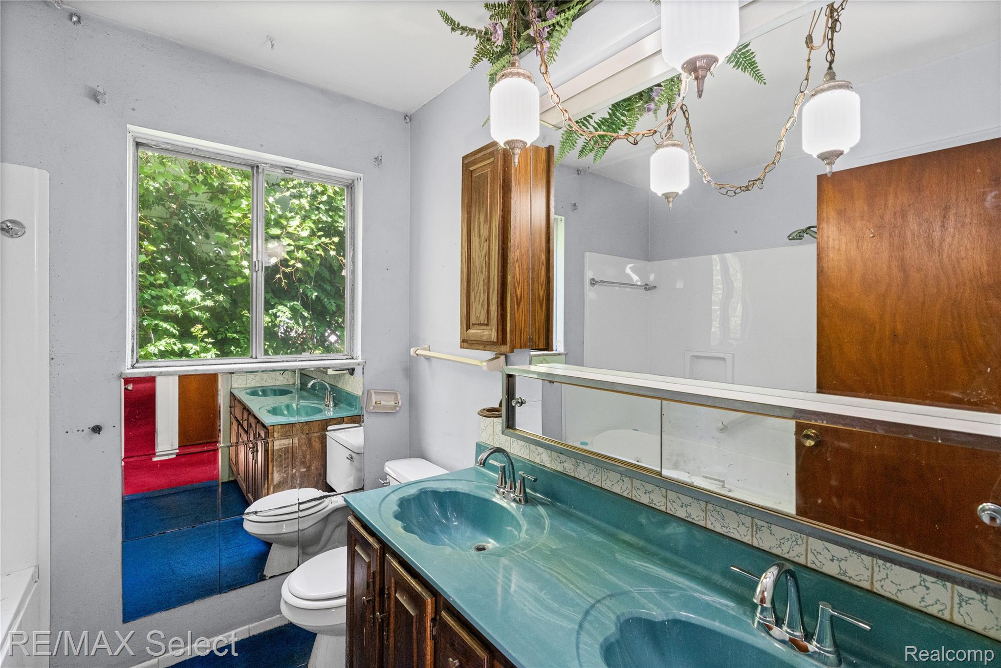 1005 Burlington Drive