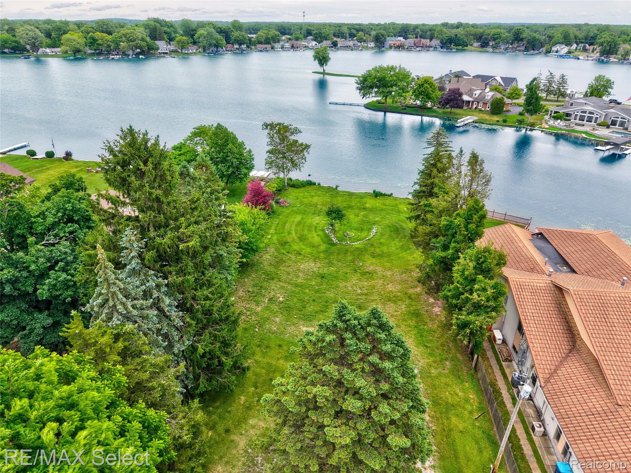 14189 Swanee Beach Drive