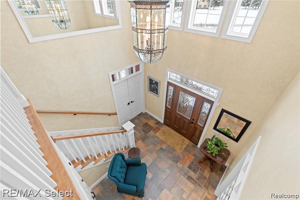 8211 Burleigh Road