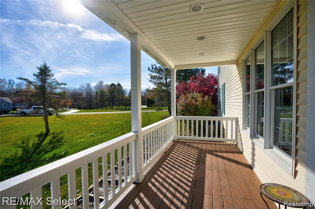8211 Burleigh Road