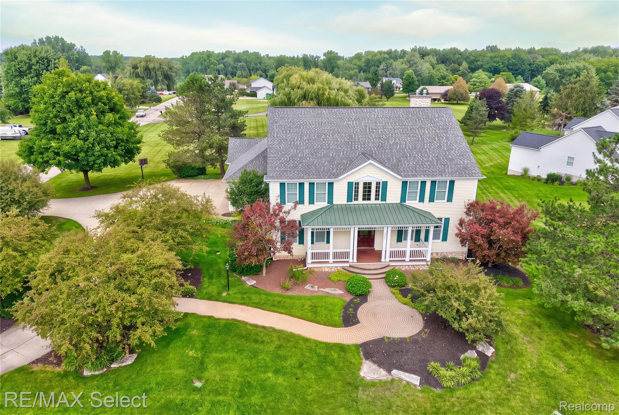 8211 Burleigh Road