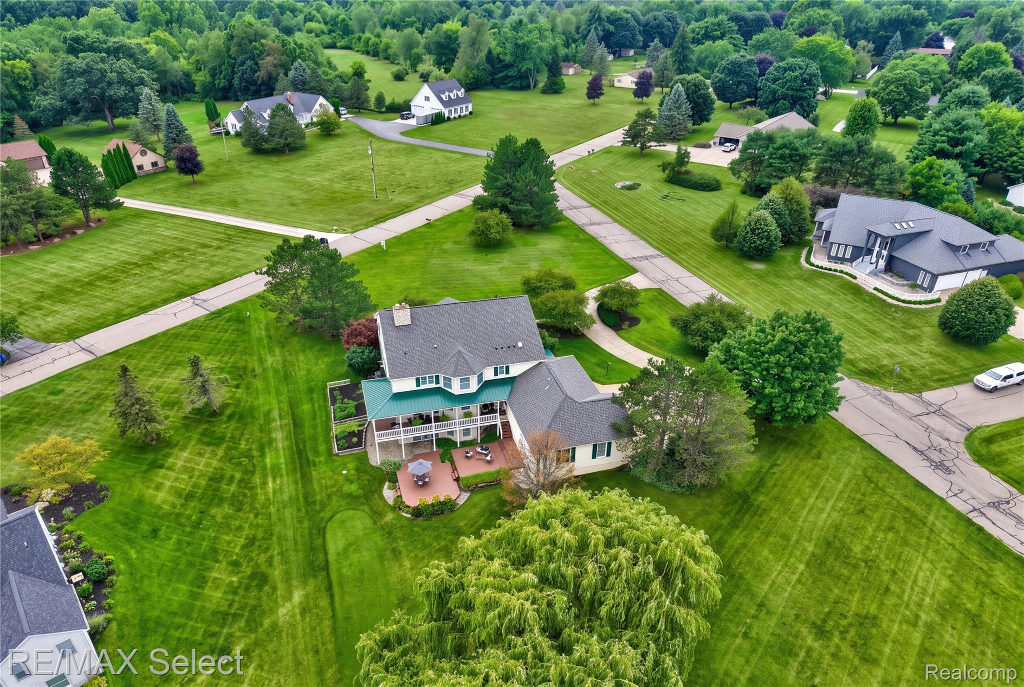 8211 Burleigh Road