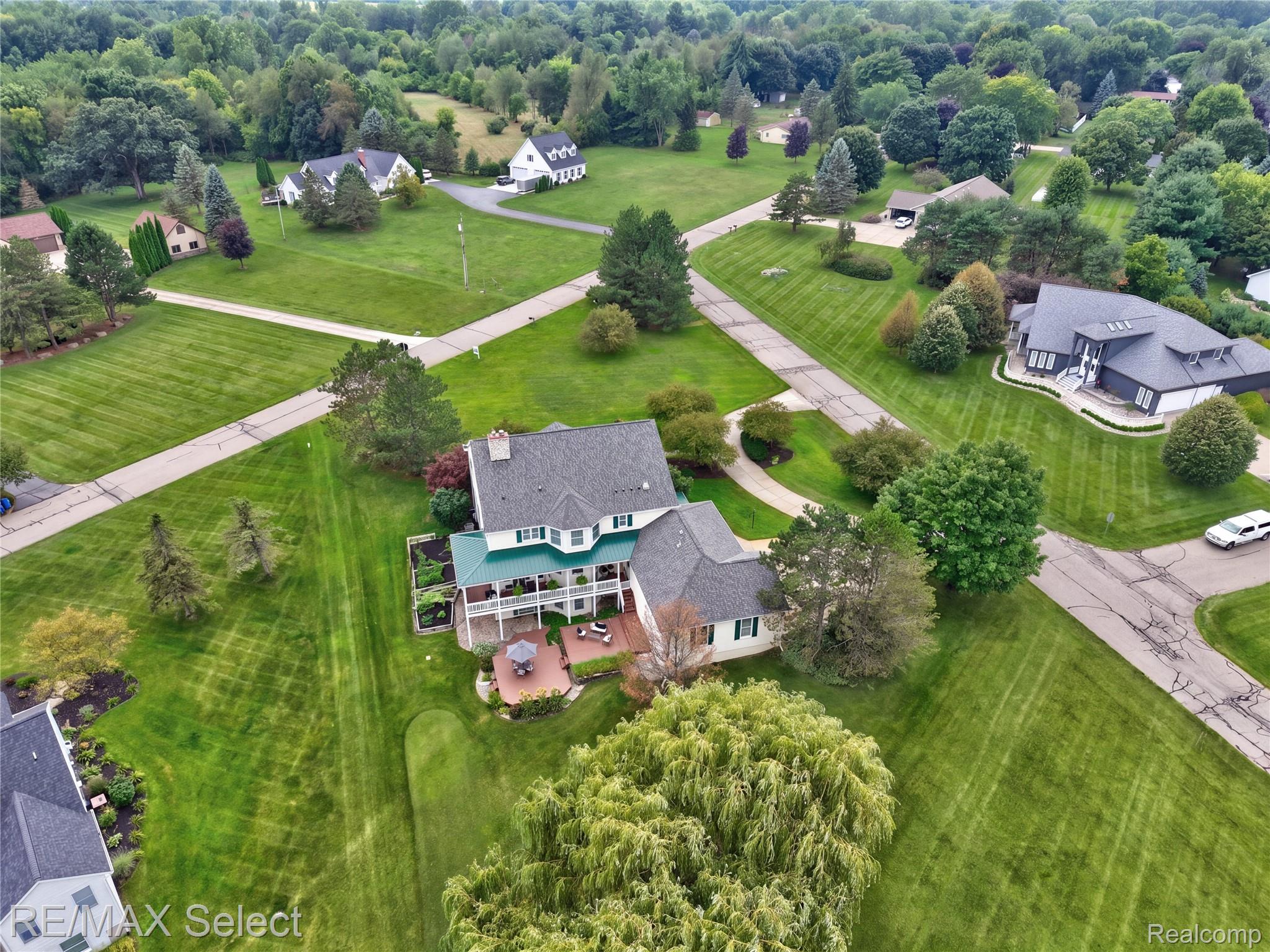 8211 Burleigh Road