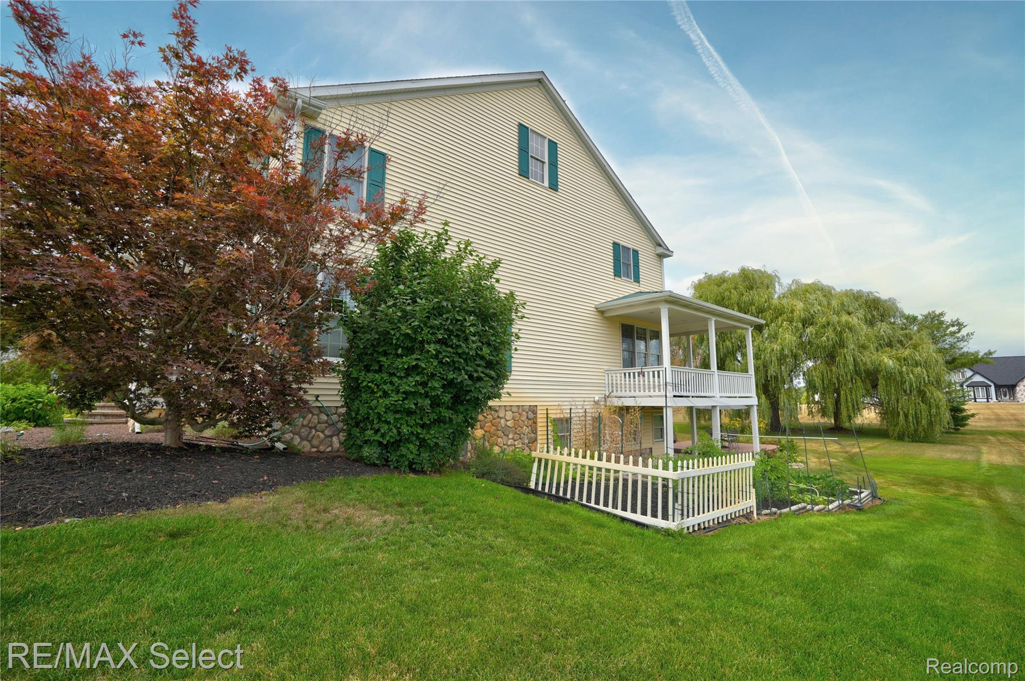 8211 Burleigh Road