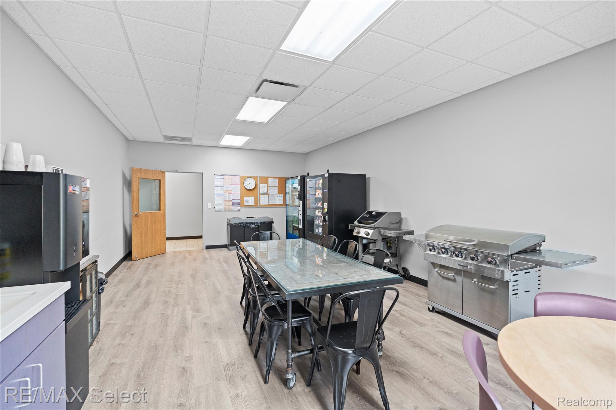 2305 S Center Road