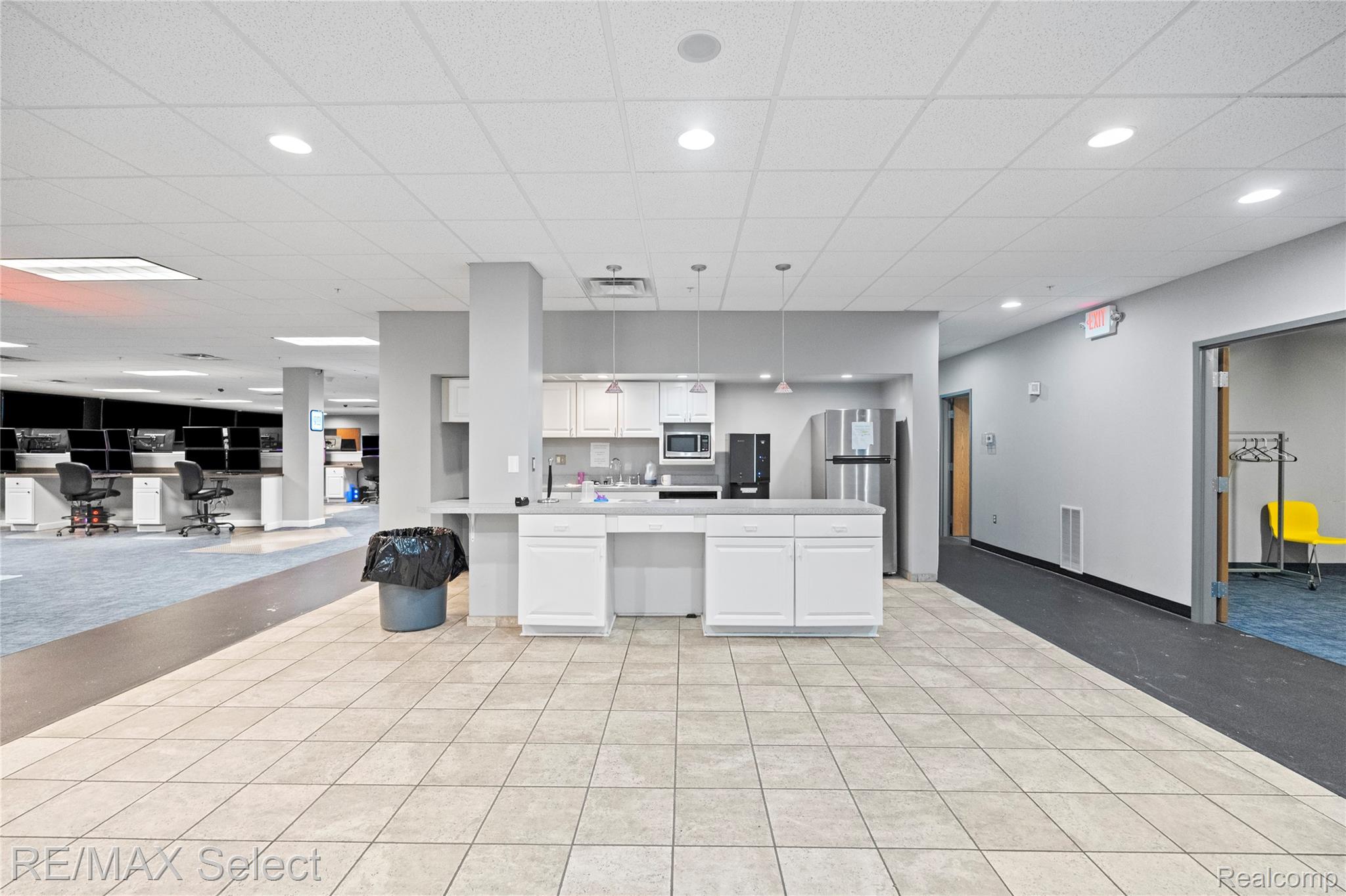 2305 S Center Road