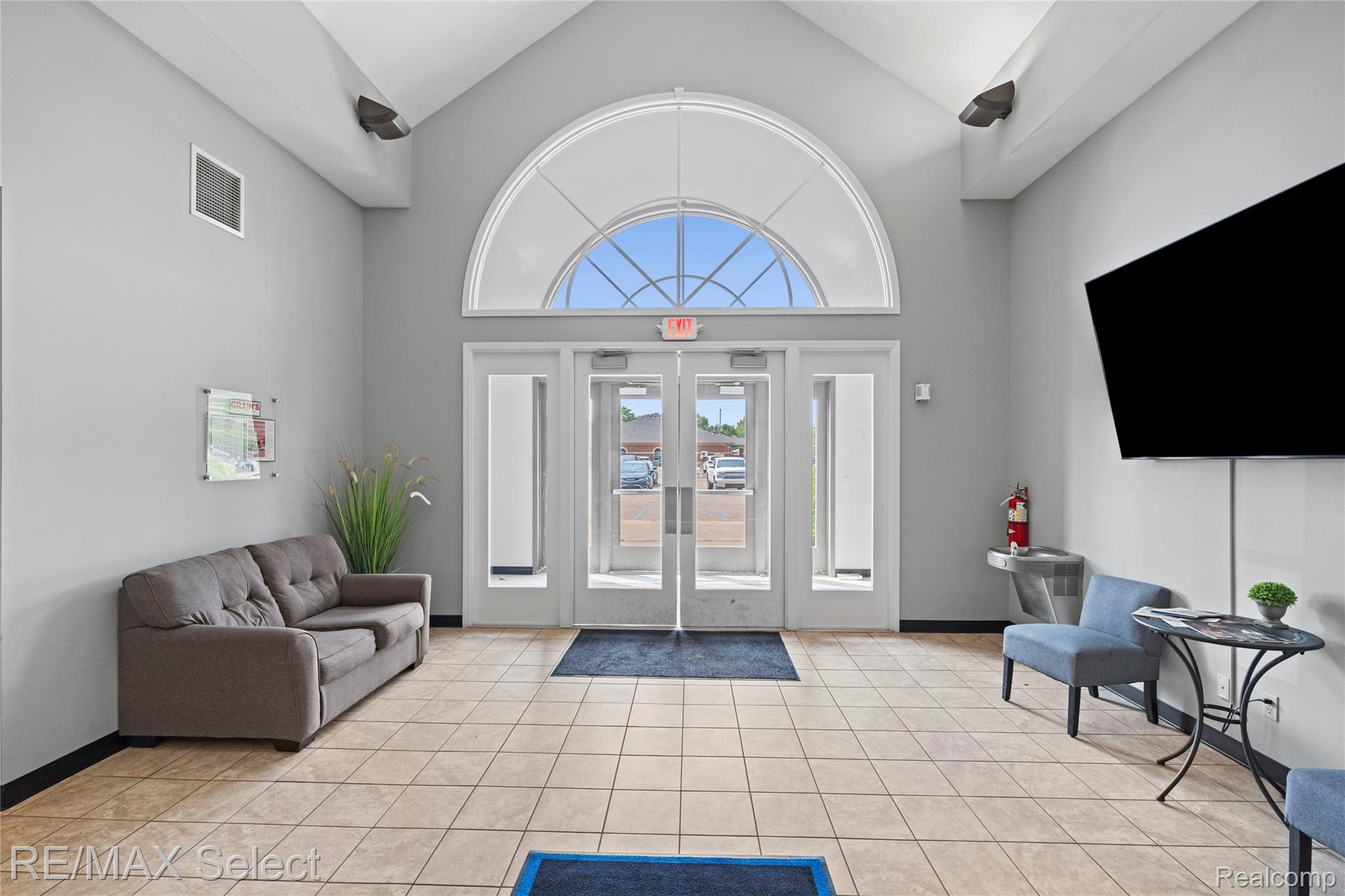 2305 S Center Road