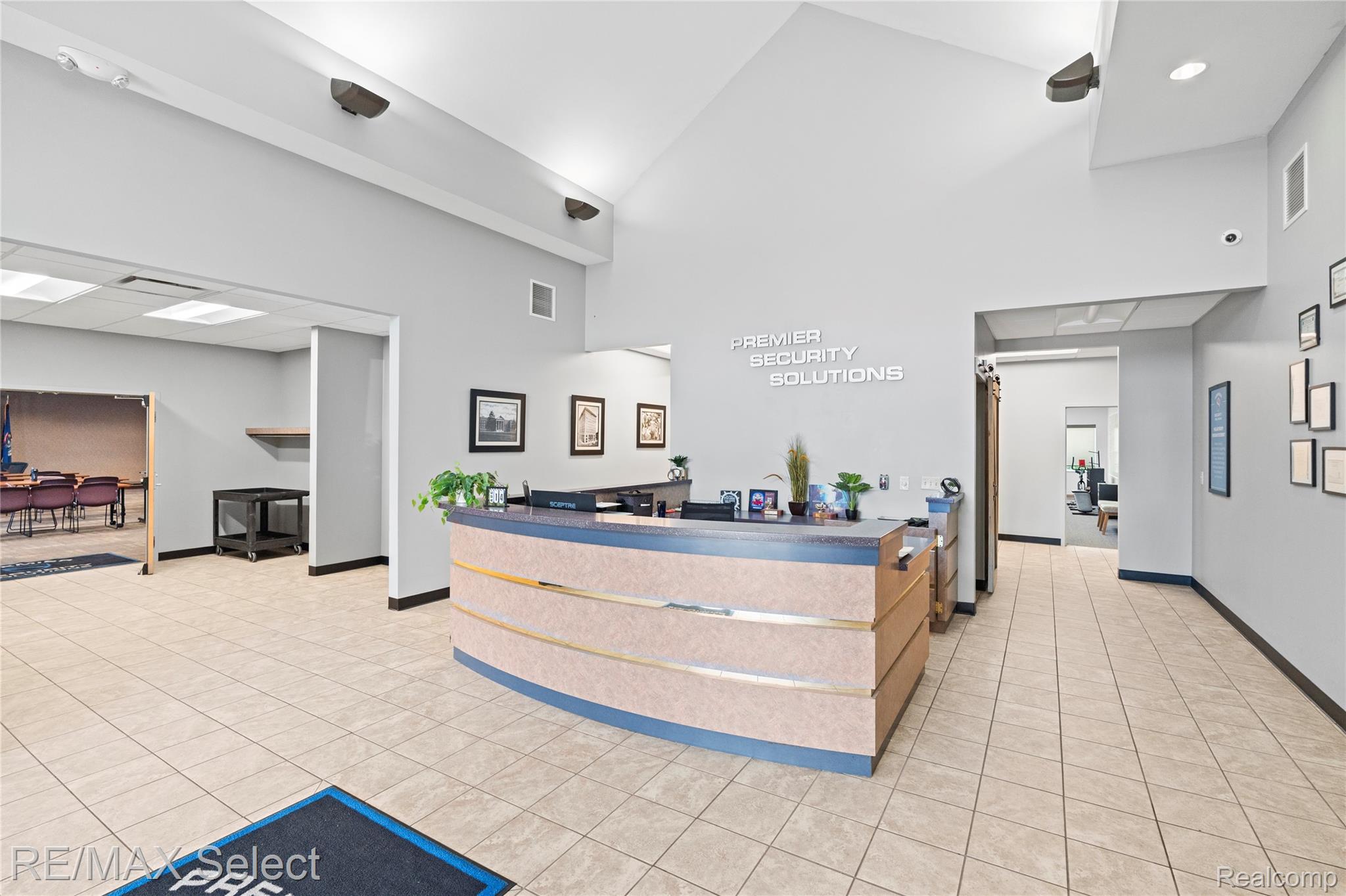 2305 S Center Road