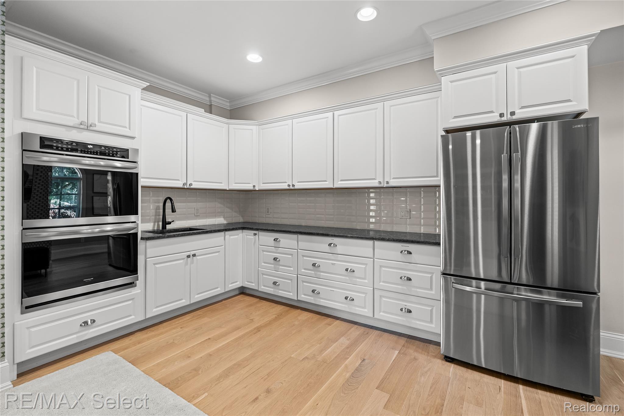 2368 Grove Park RD