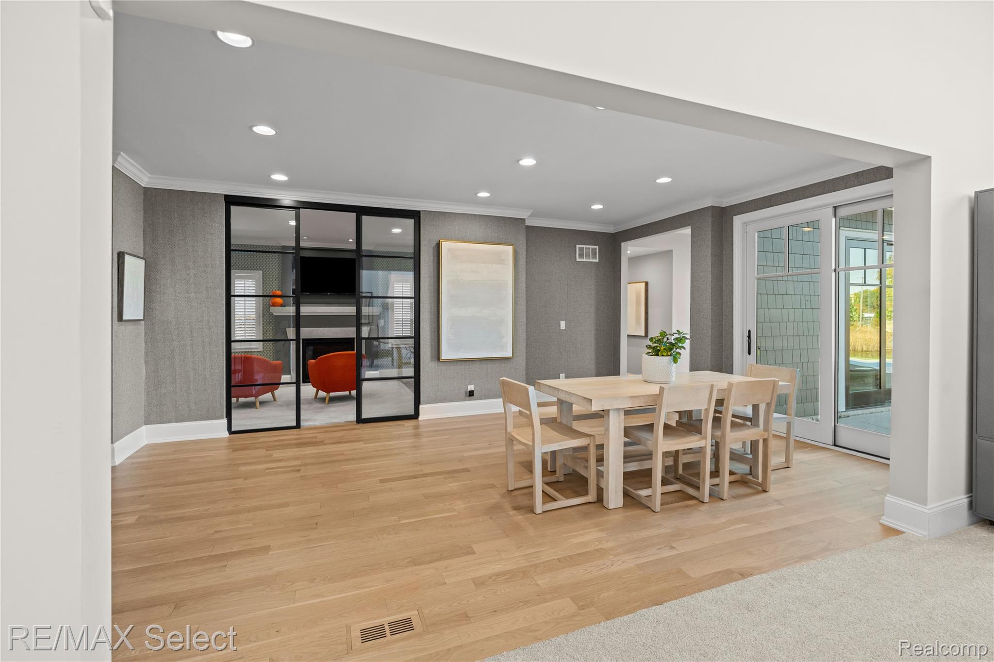 2368 Grove Park RD