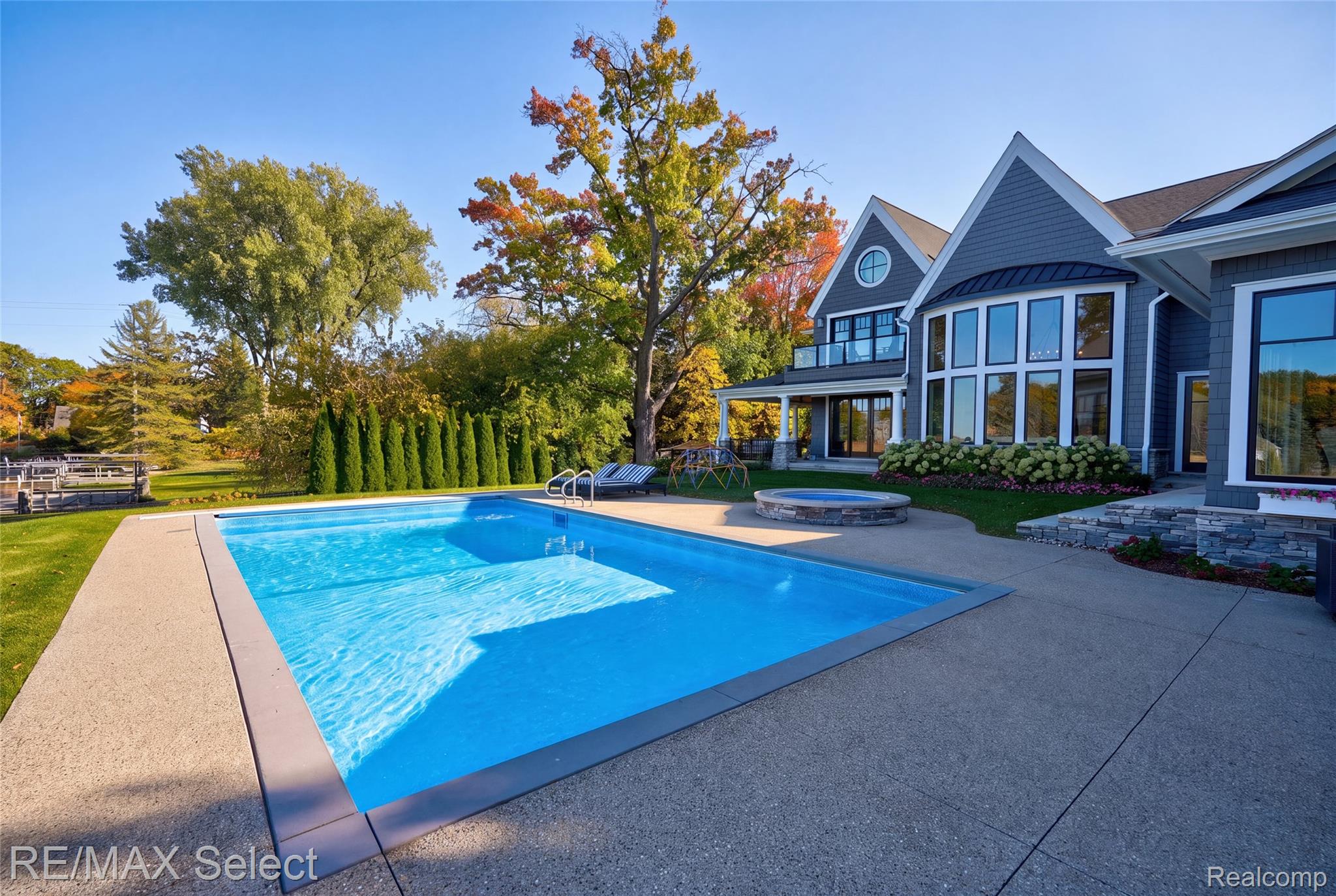 2368 Grove Park RD