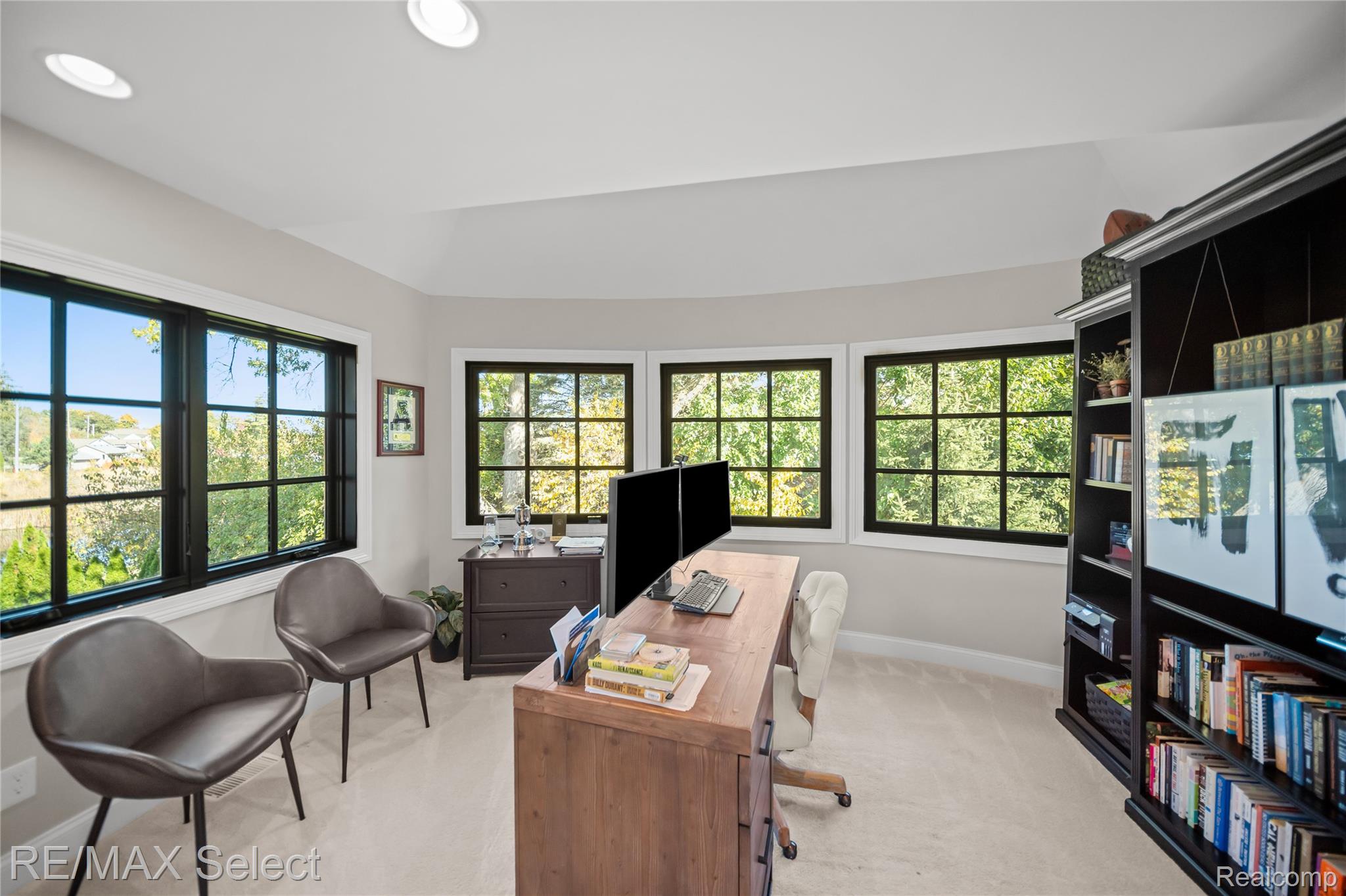 2368 Grove Park RD