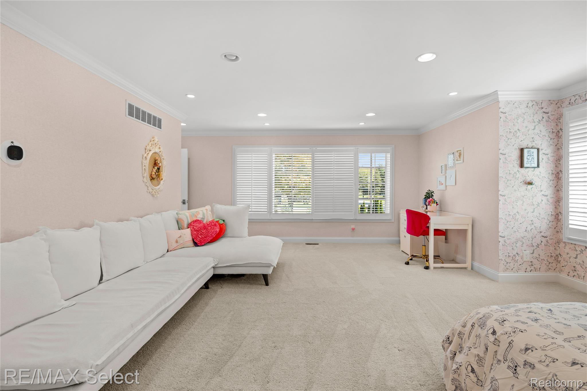 2368 Grove Park RD