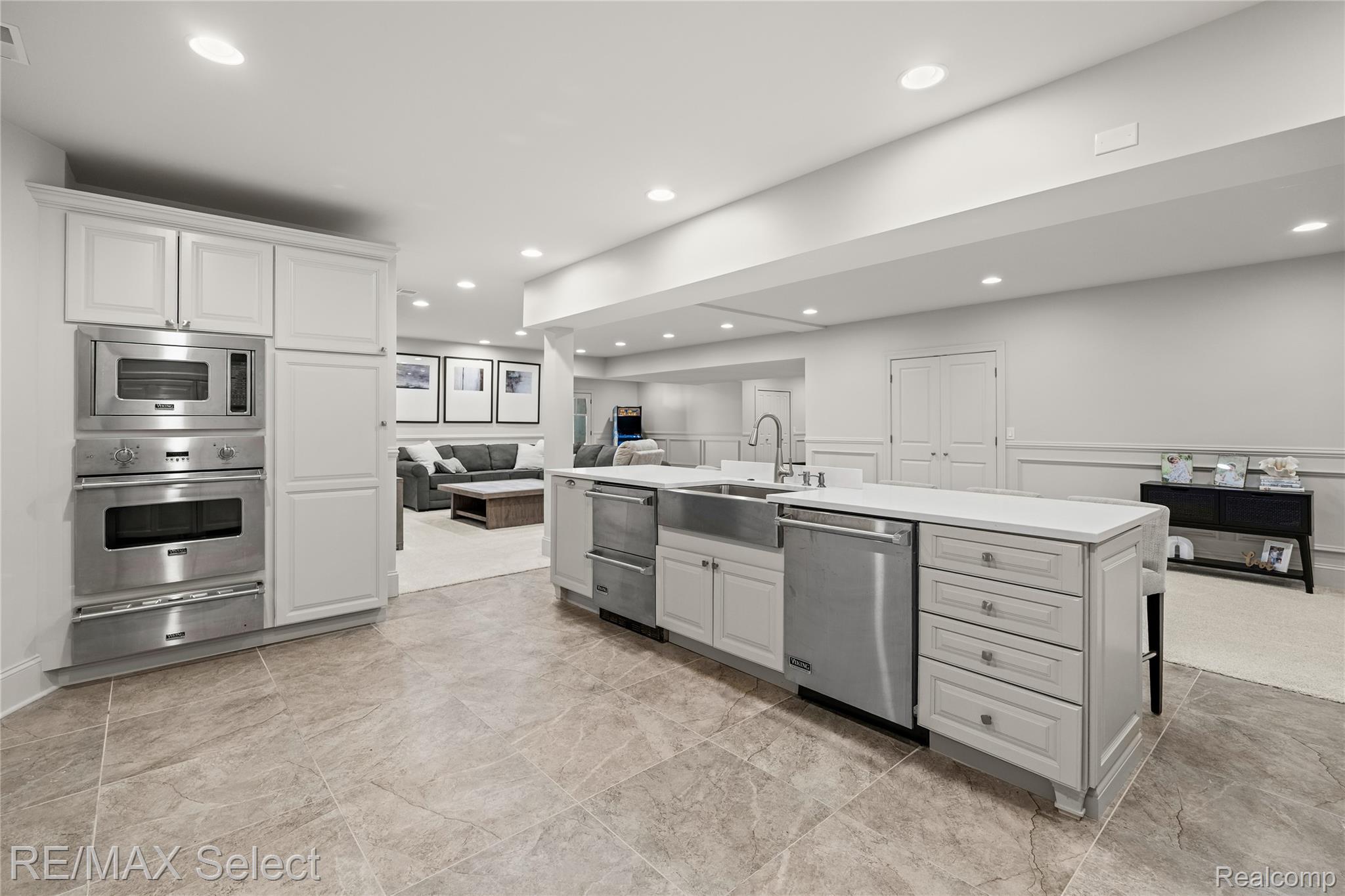 2368 Grove Park RD