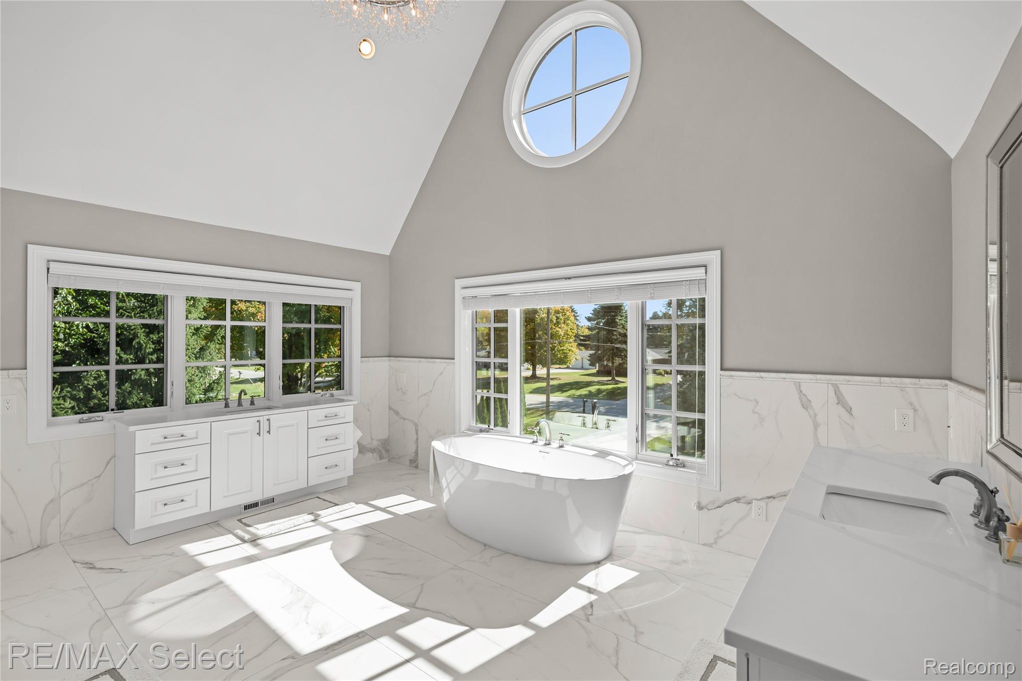 2368 Grove Park RD
