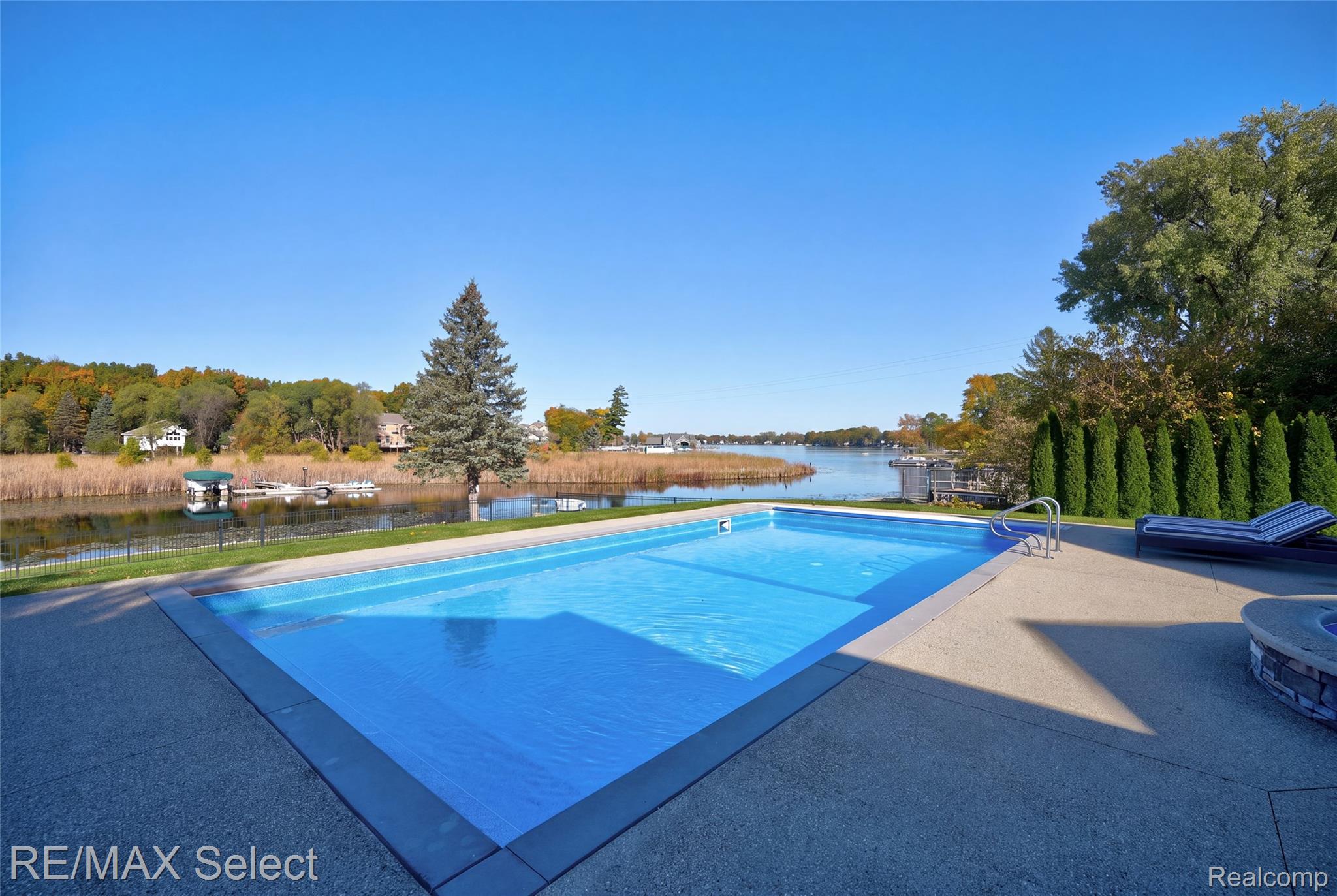 2368 Grove Park RD