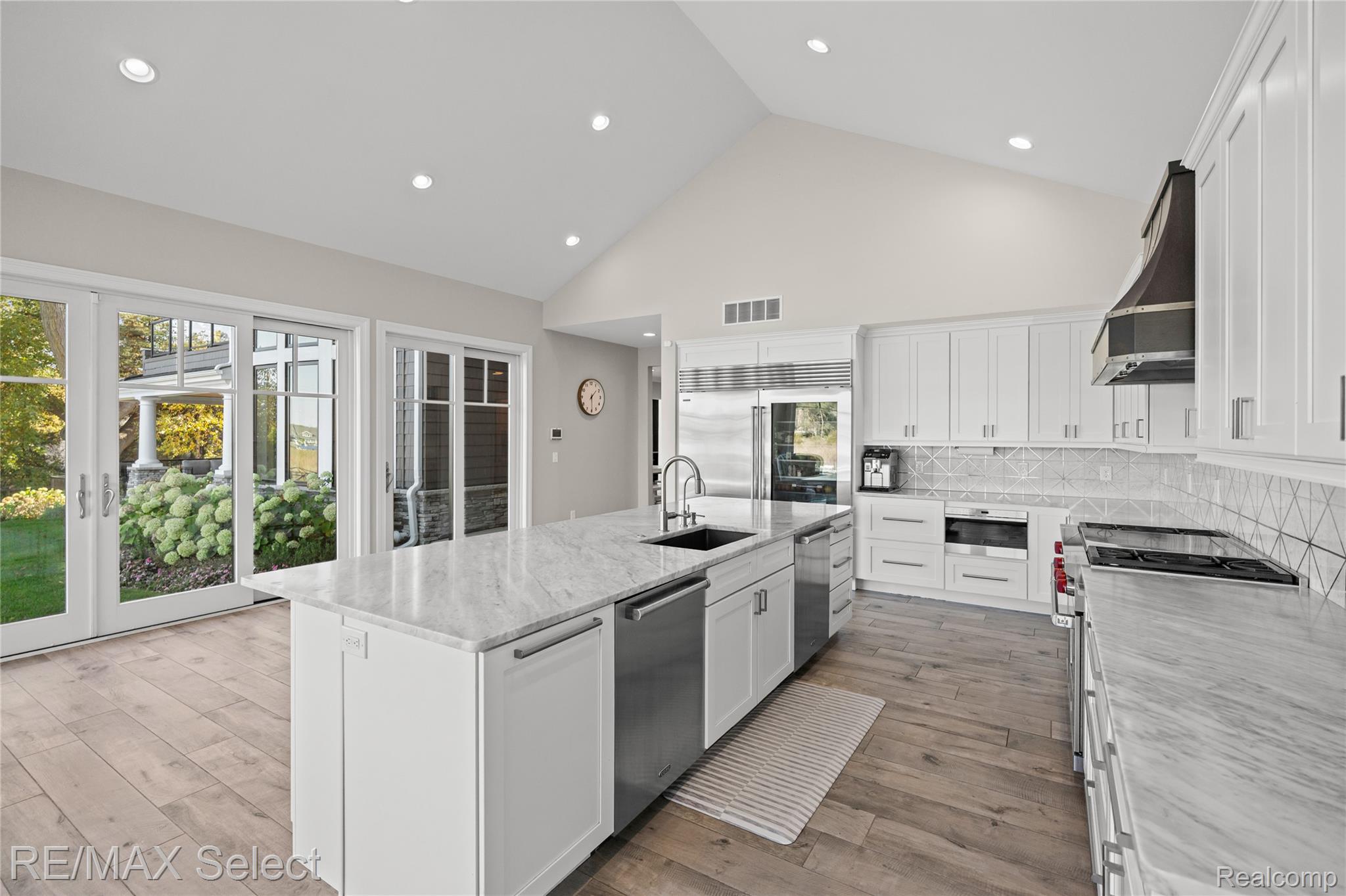2368 Grove Park RD