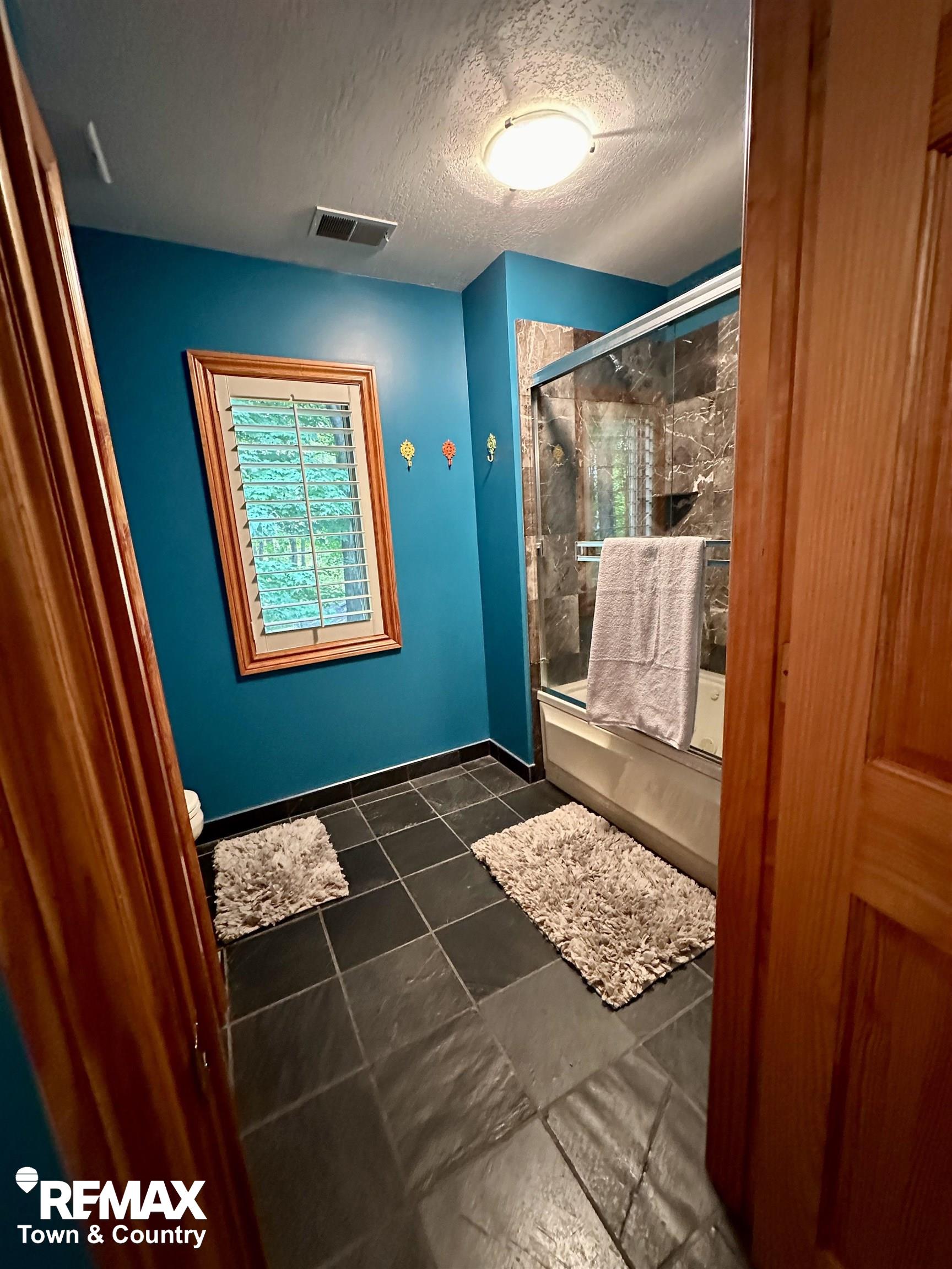 7495 Falling Leaf Court