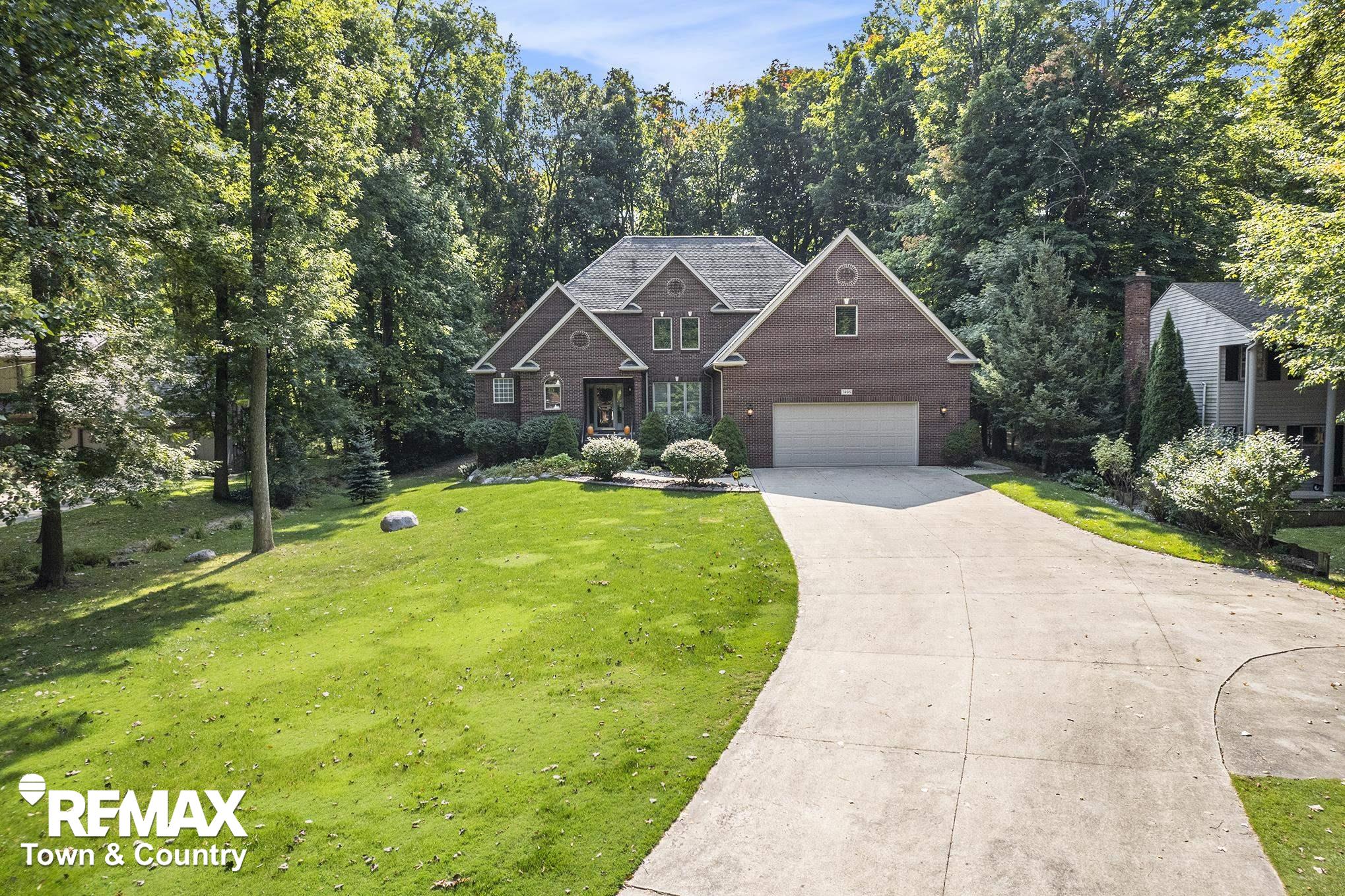 7495 Falling Leaf Court