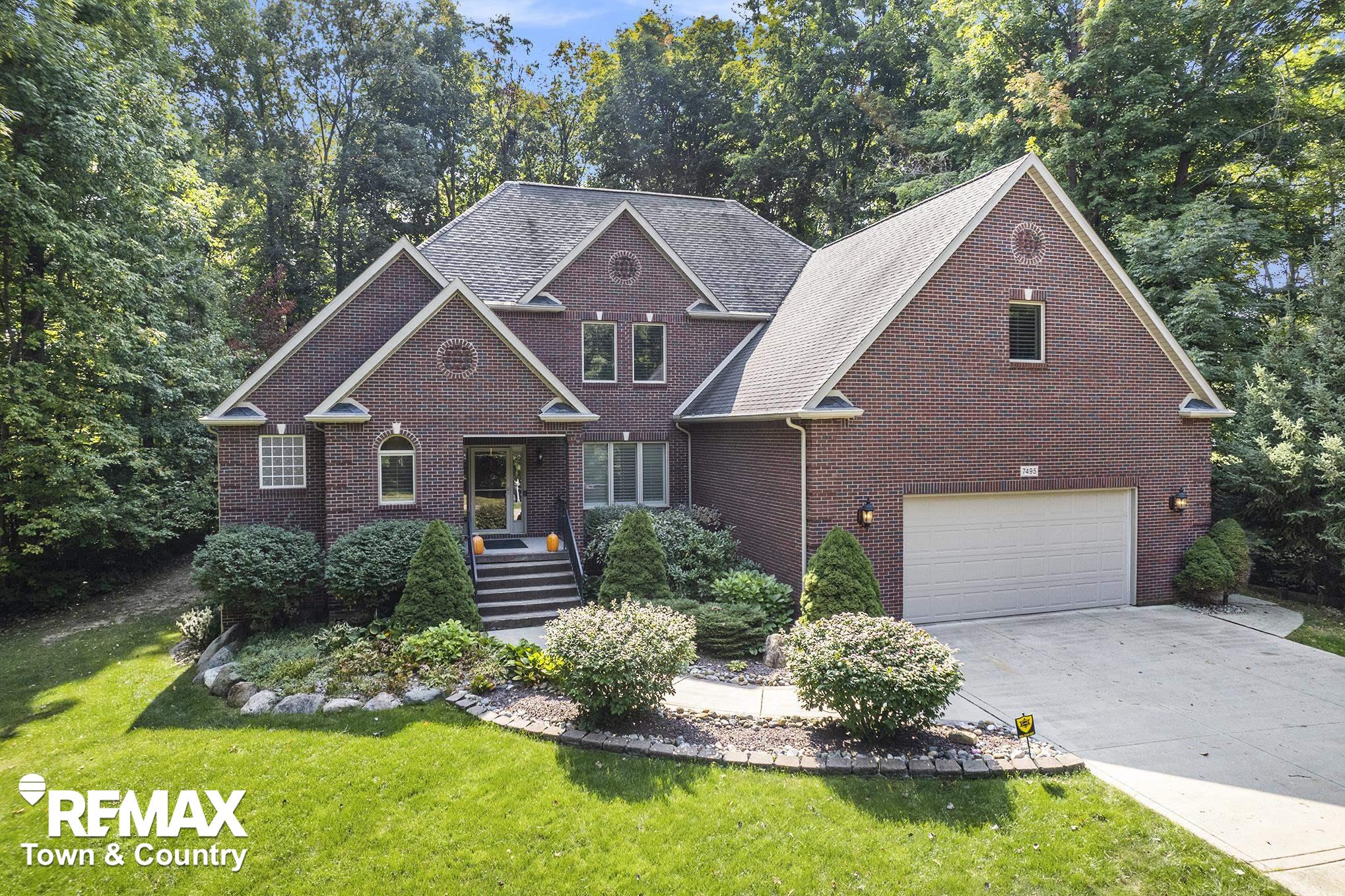 7495 Falling Leaf Court
