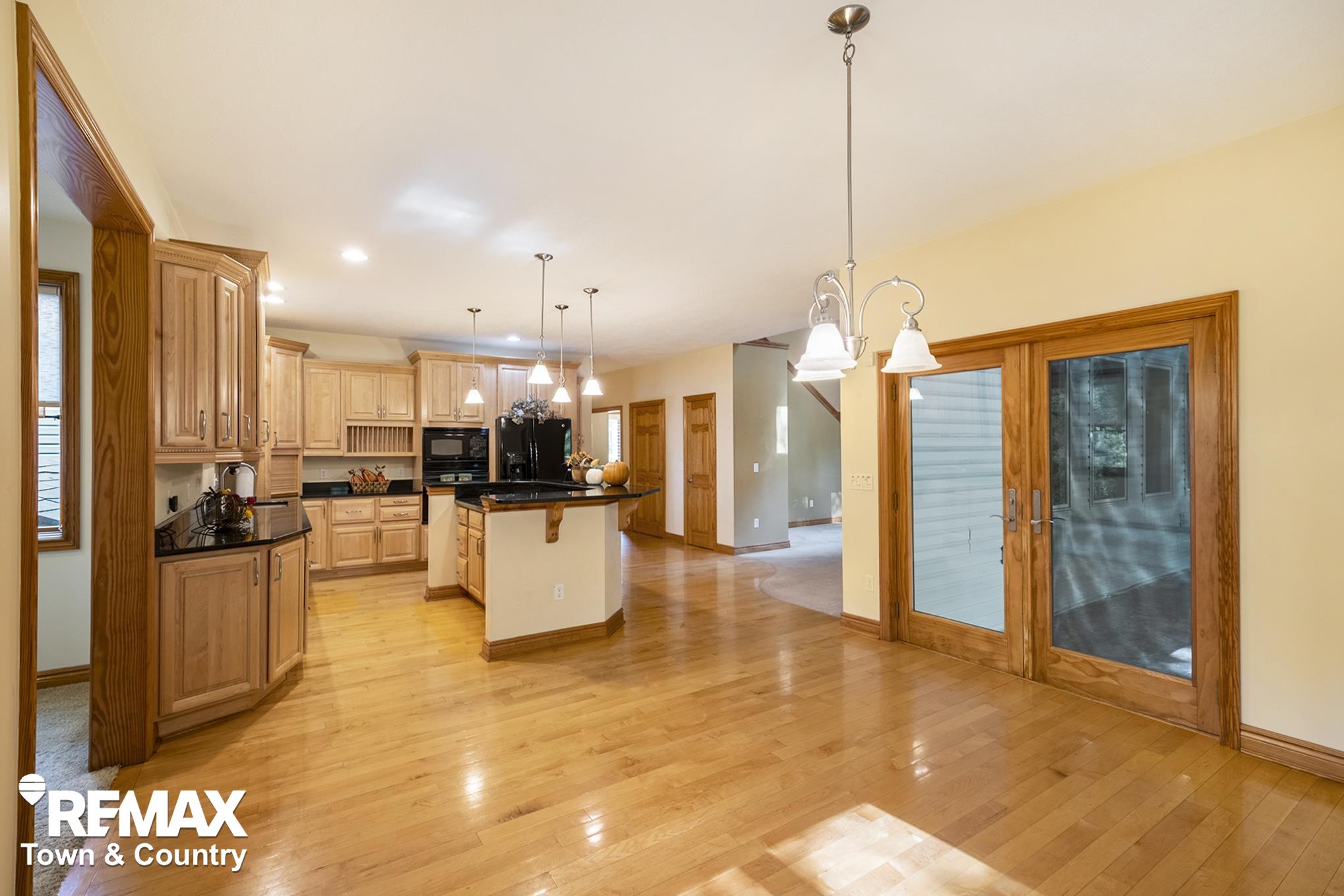 7495 Falling Leaf Court
