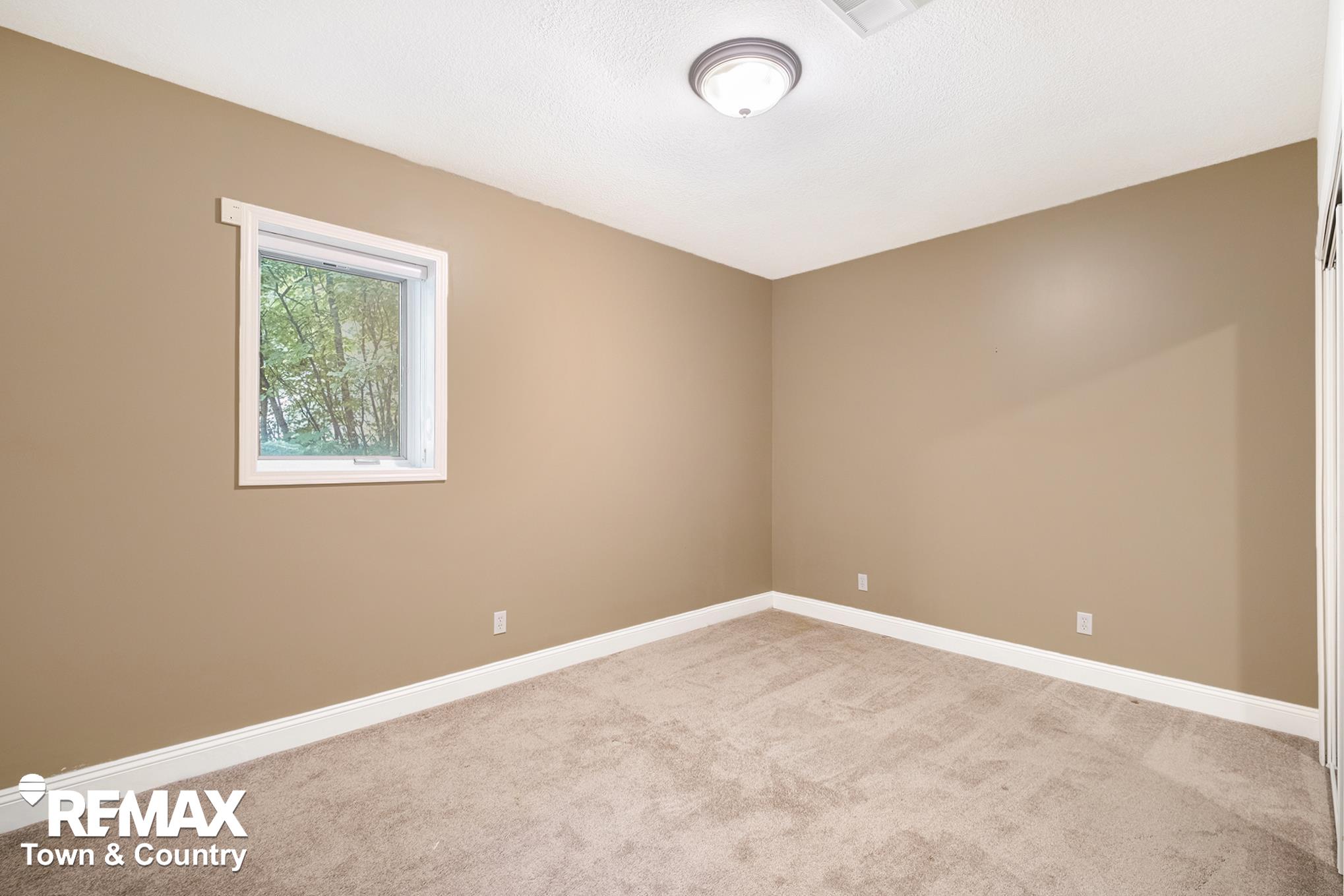 7495 Falling Leaf Court