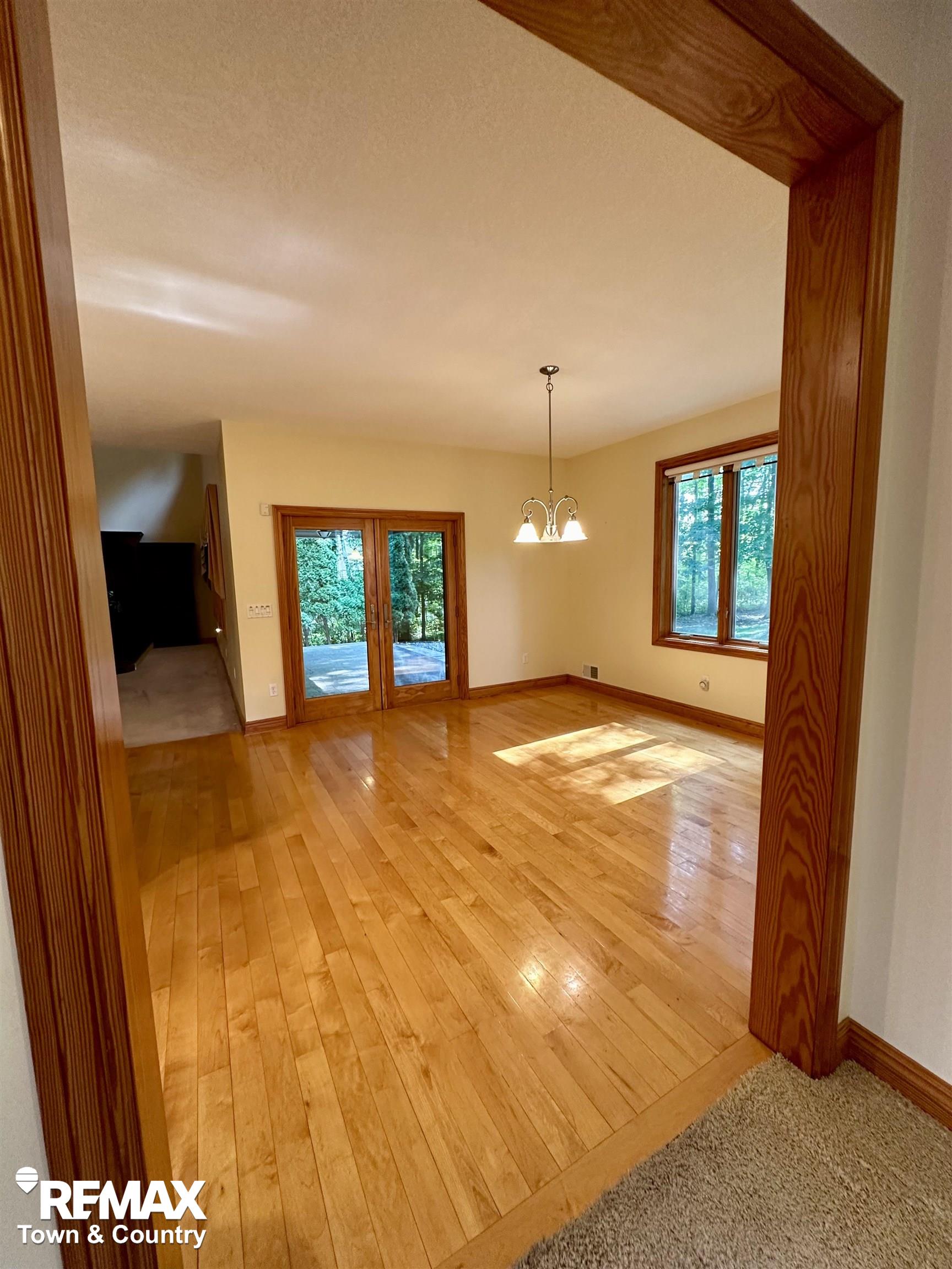 7495 Falling Leaf Court