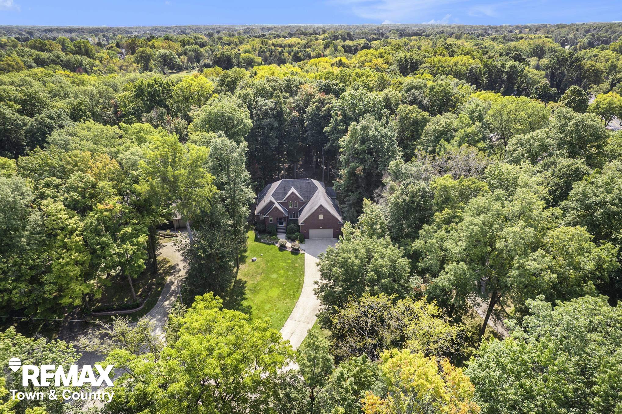7495 Falling Leaf Court